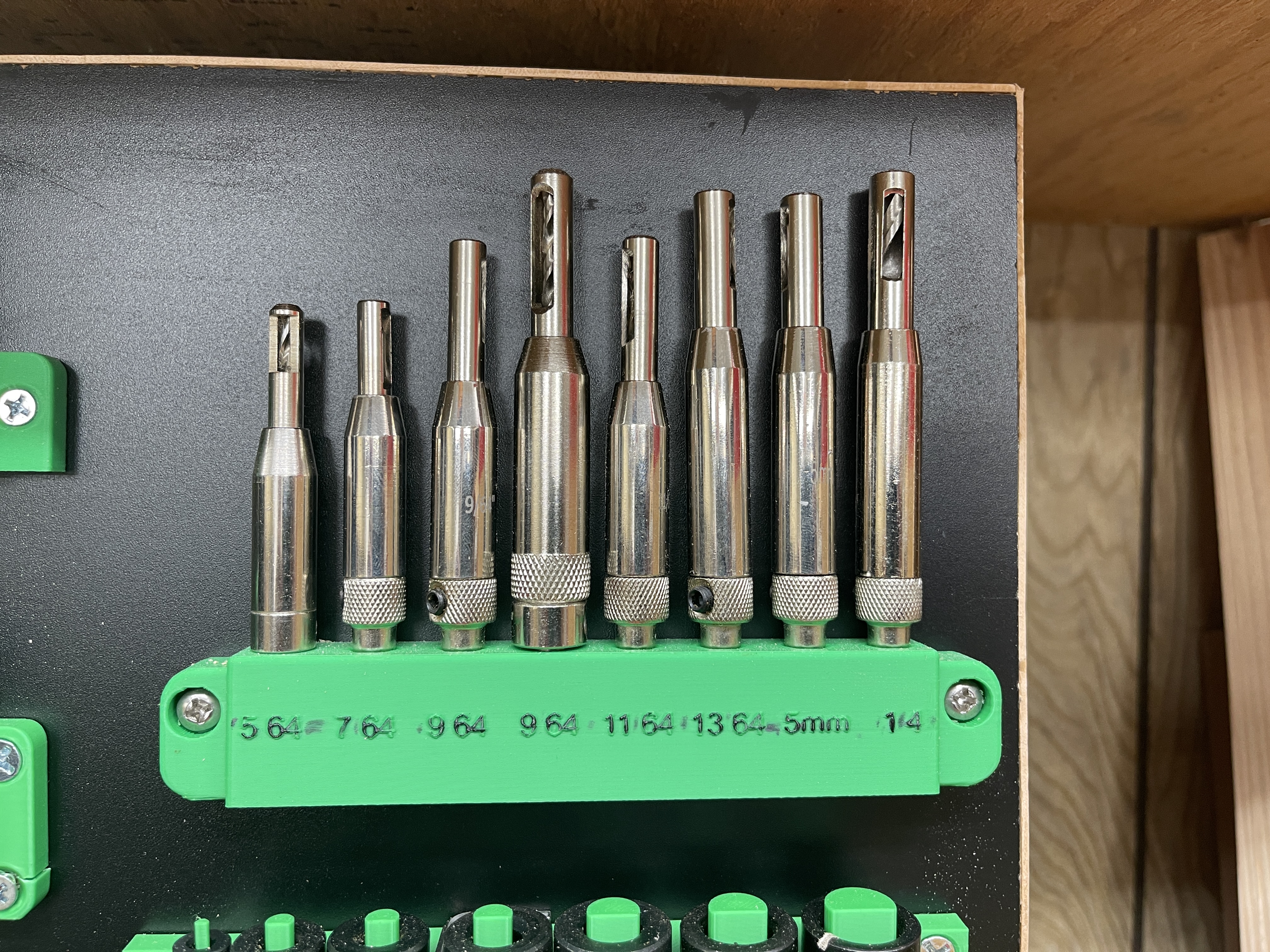wall mounted self centering bits