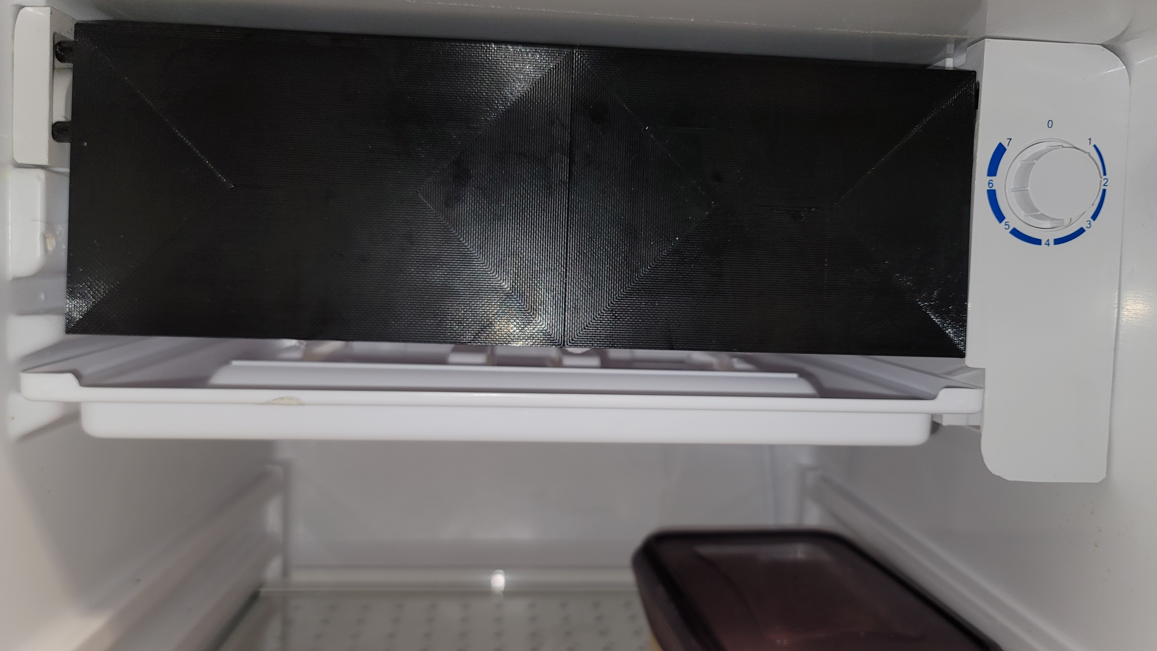 Black+Decker Mini-Fridge Freezer Door
