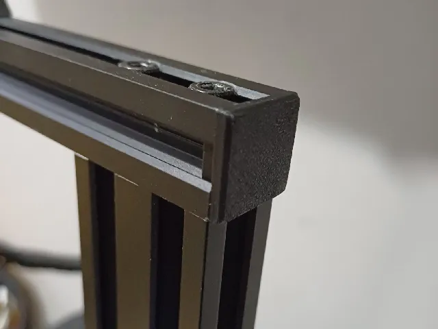 2020 Extrusion Cap