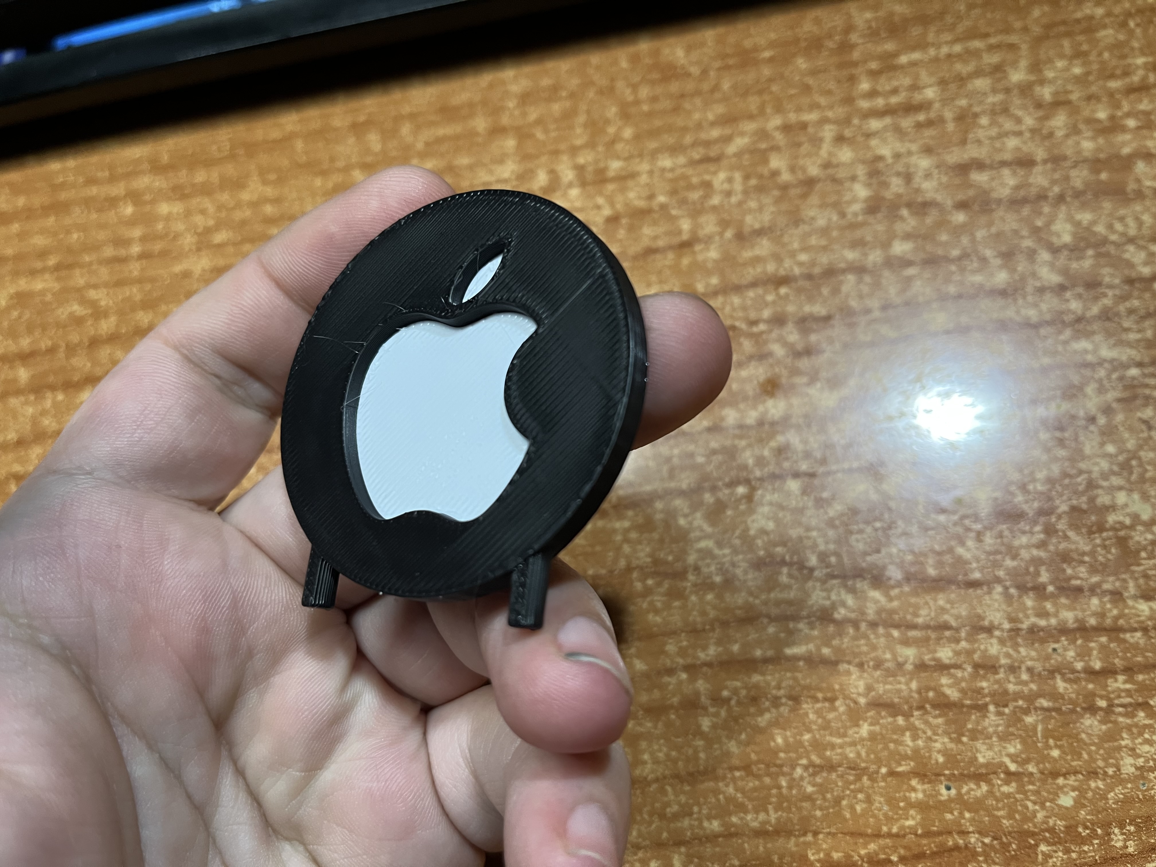 Separador Macbook M1 pro Vertical para Sonido de altavoces — miniatura 5