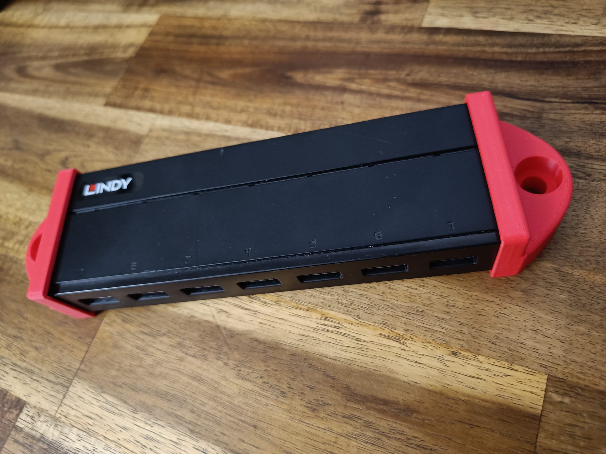 Lindy 7 Port USB Hub 43228 Rig Mount