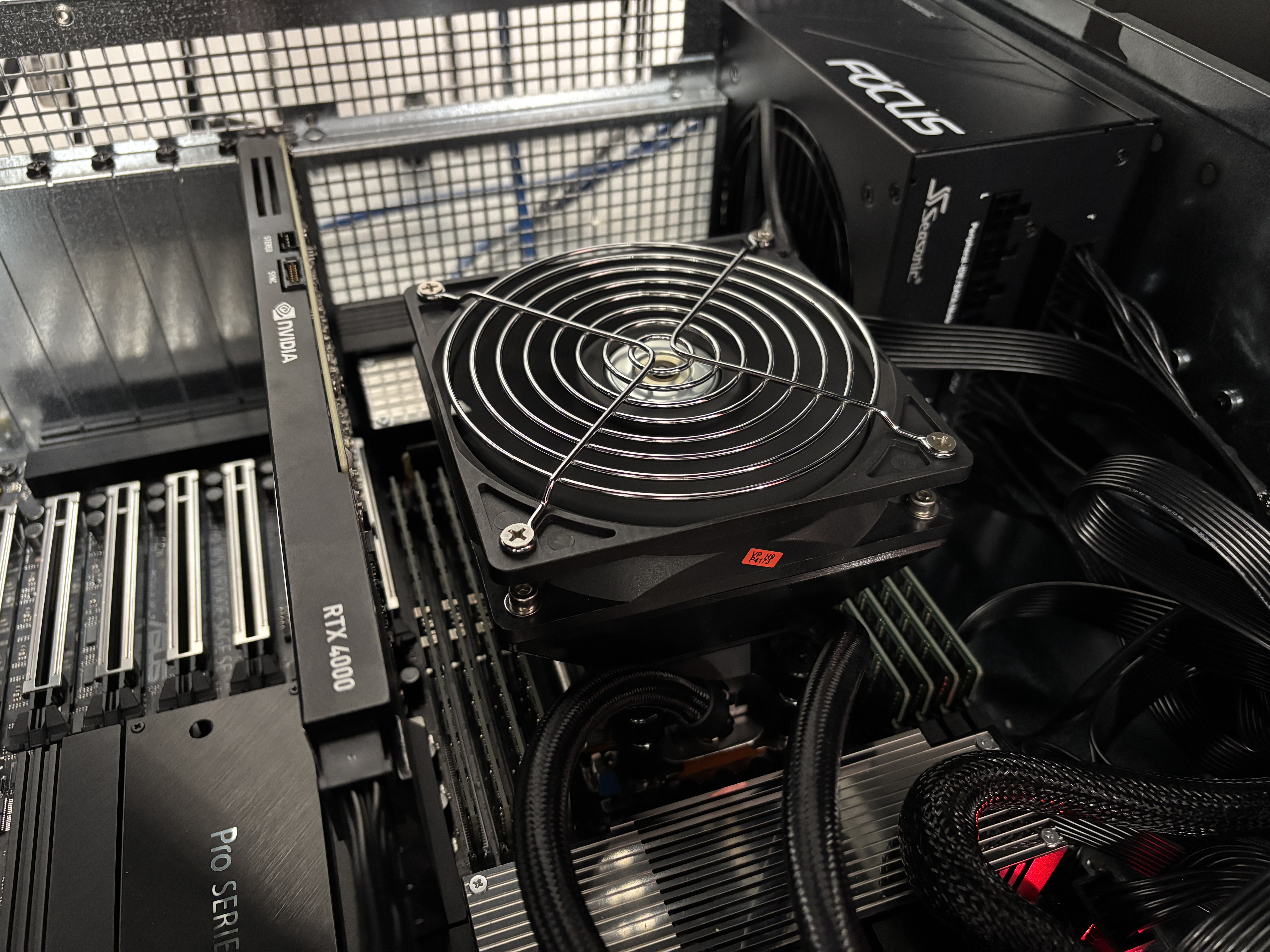 Asetek threadripper AIO RAM cooling fan mount
