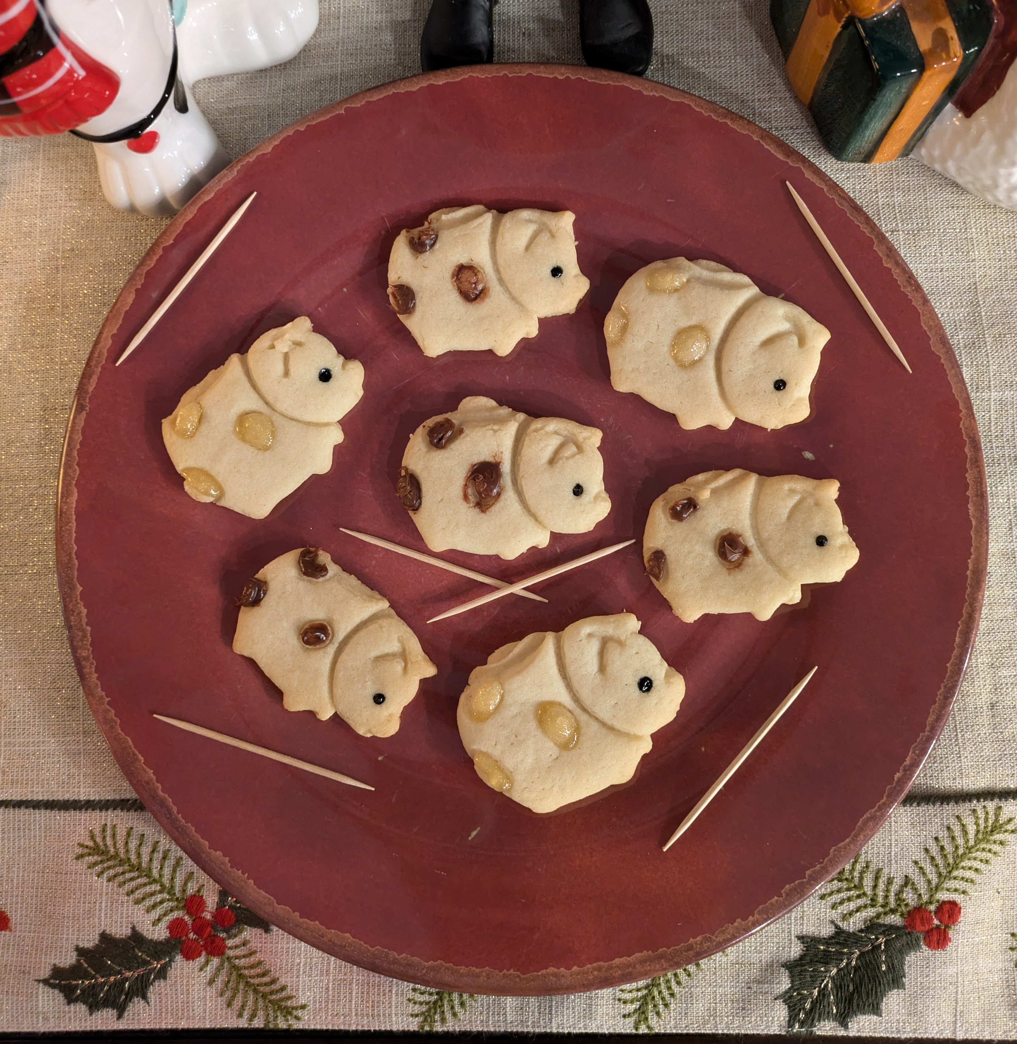 Peewee Polka Dotted Pig Cookie Cutter