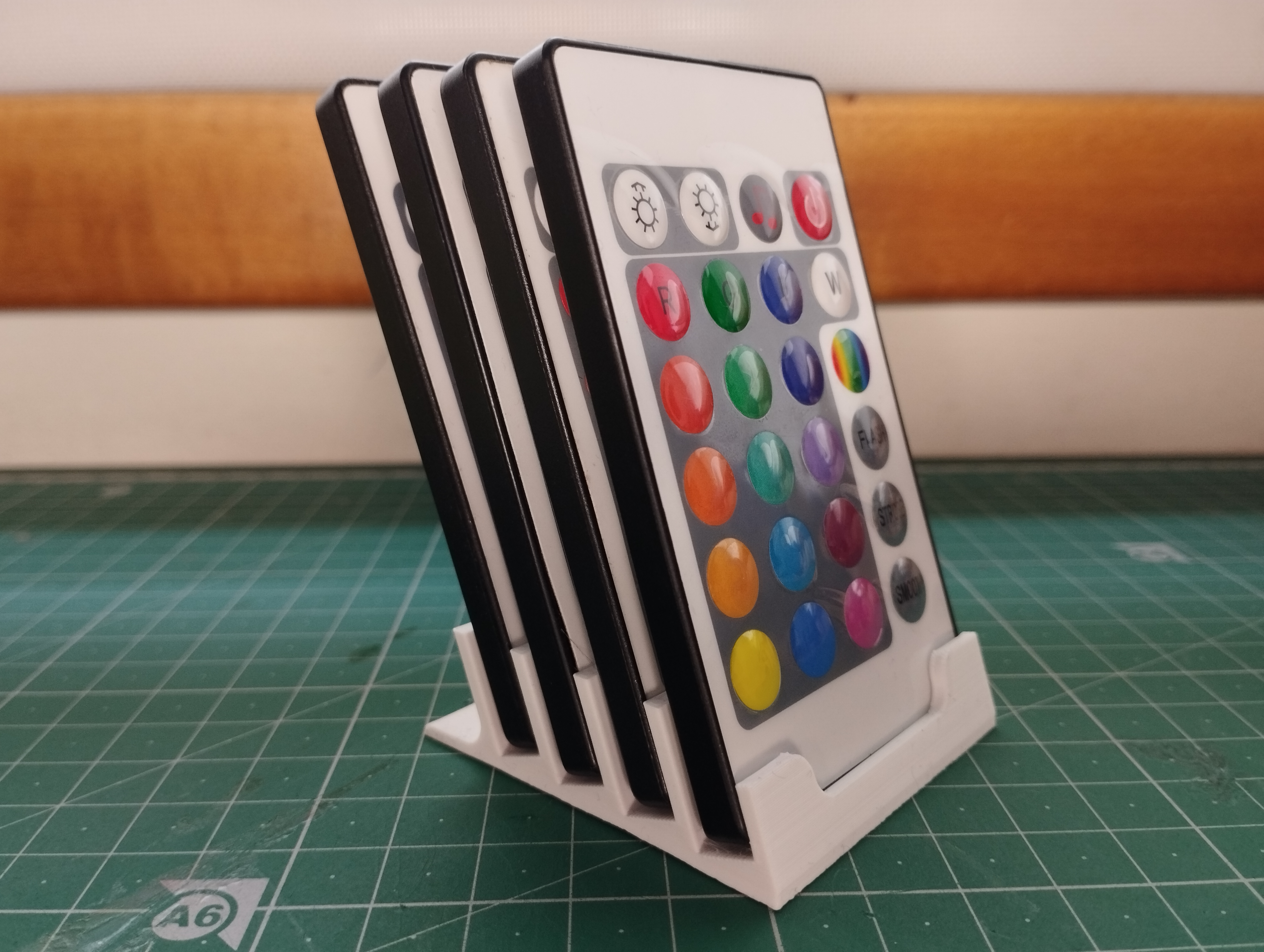 RGB Remote Stand