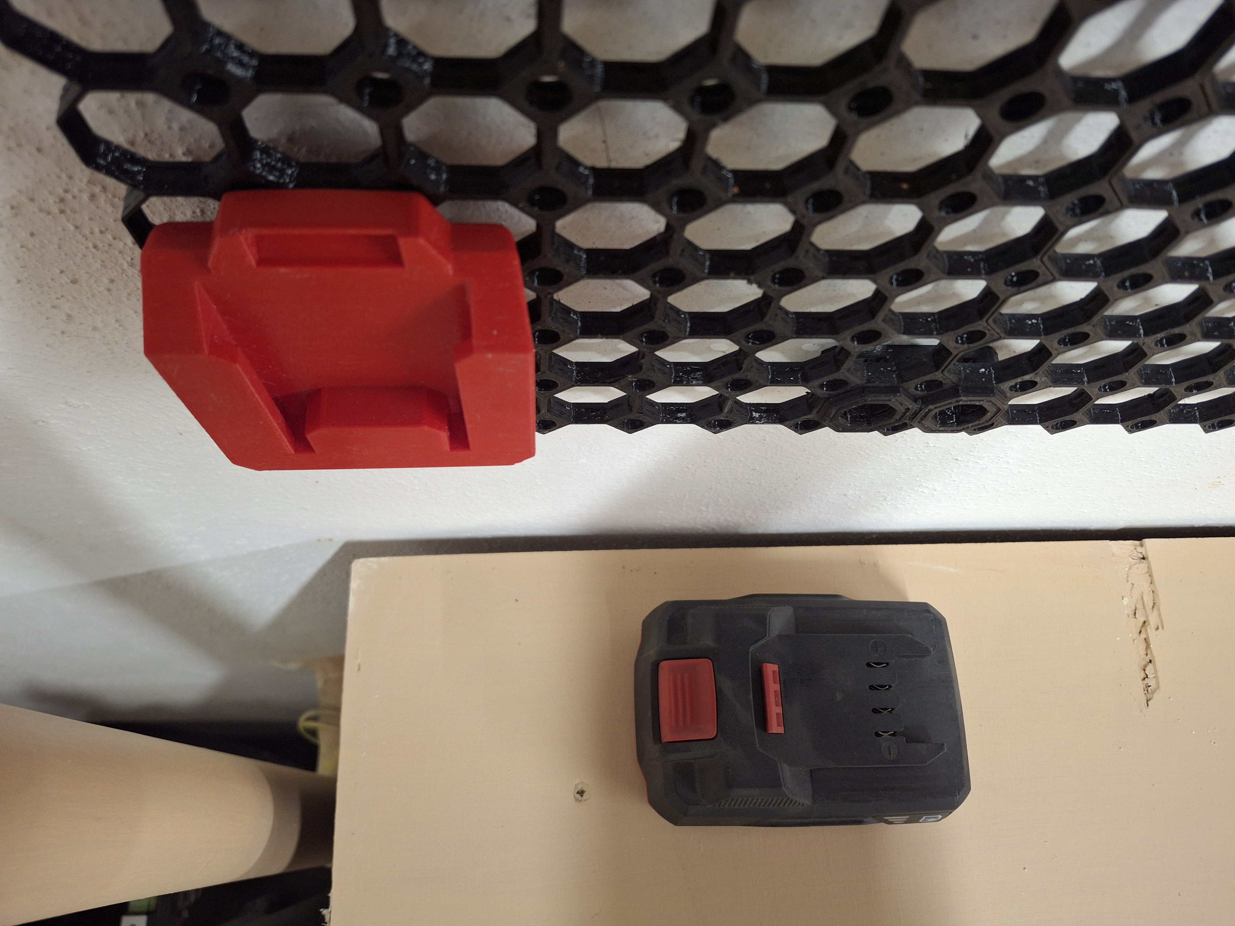 Parkside 20V battery holder for Multiboard by Make by L. Download