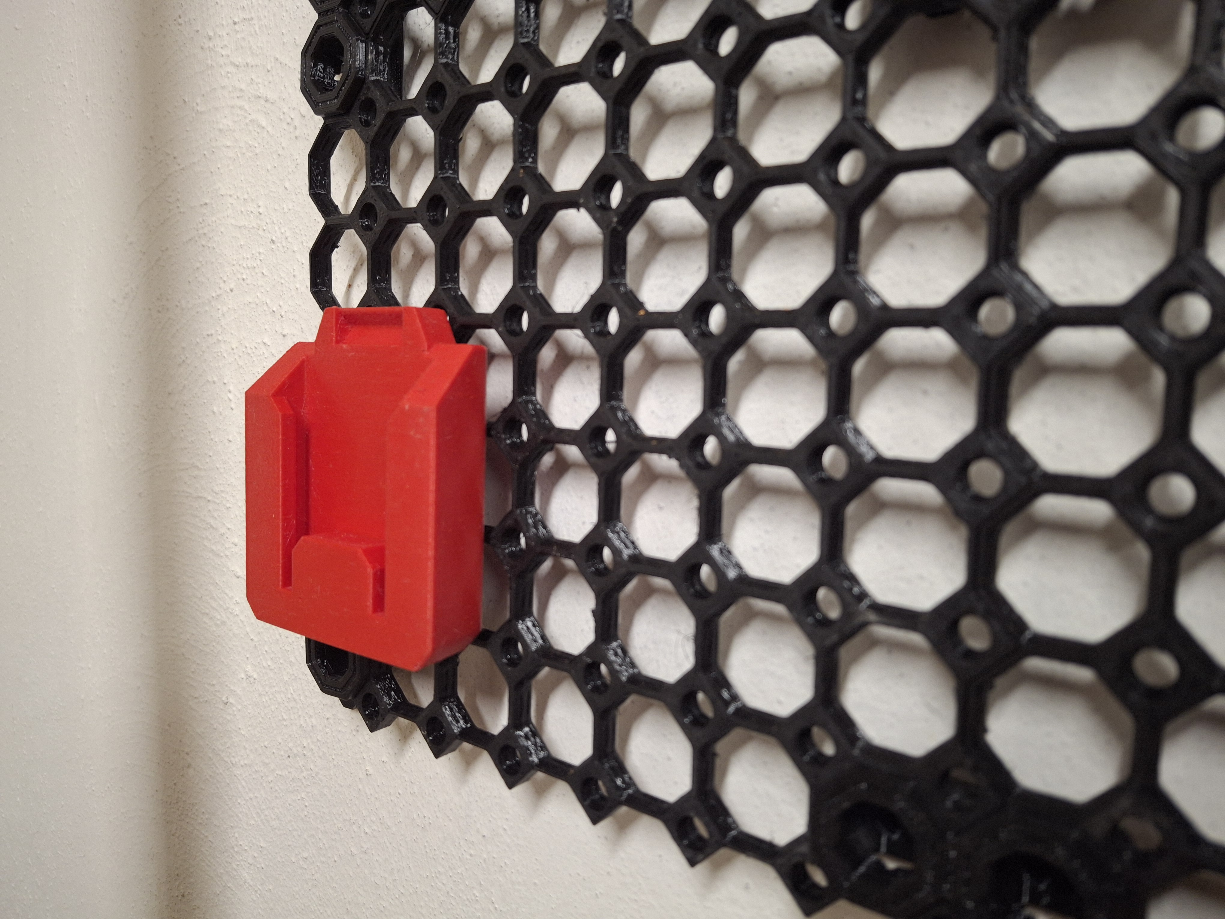 Parkside 20V battery holder for Multiboard by Make by L. Download
