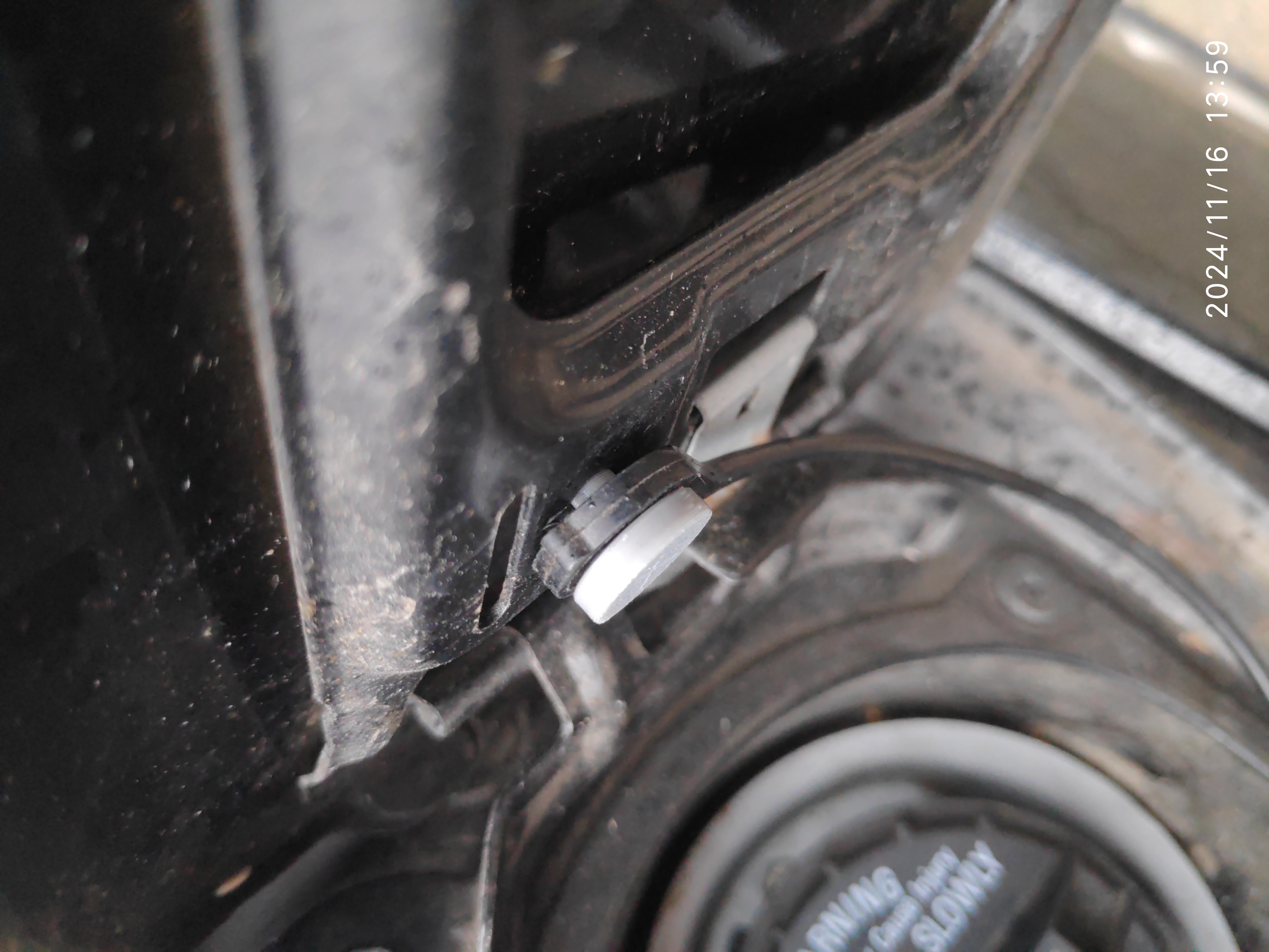 Subaru gas cap lanyard clip