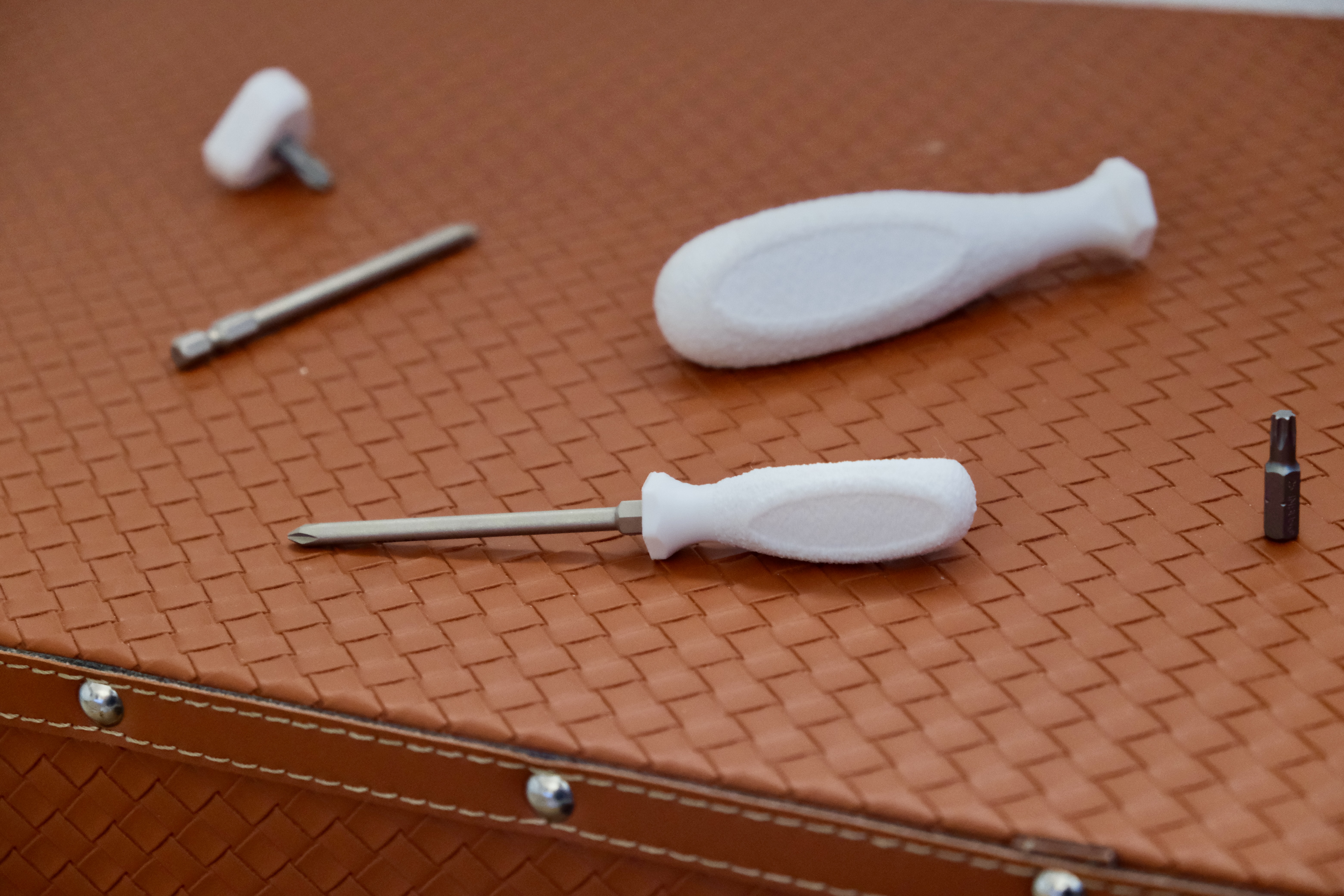 Miniatura 3 do modelo 3D Micro ergonomic screwdriver for edc