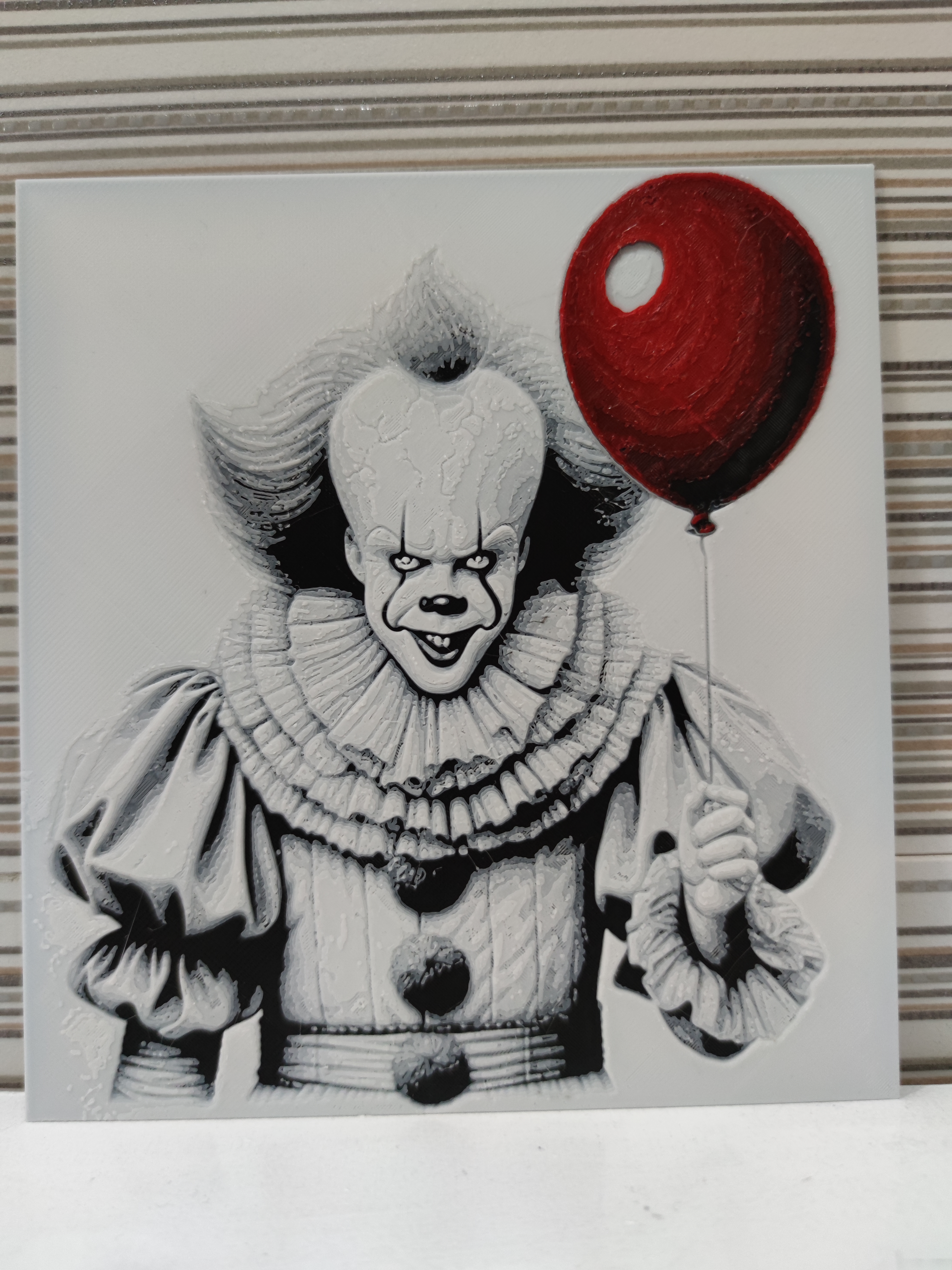 Hueforge pennywise with his balloon