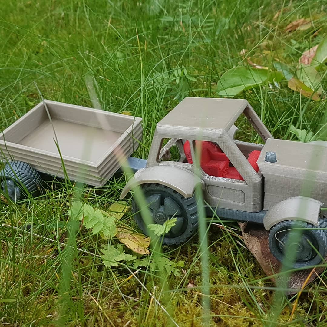 traktor — miniatura 2