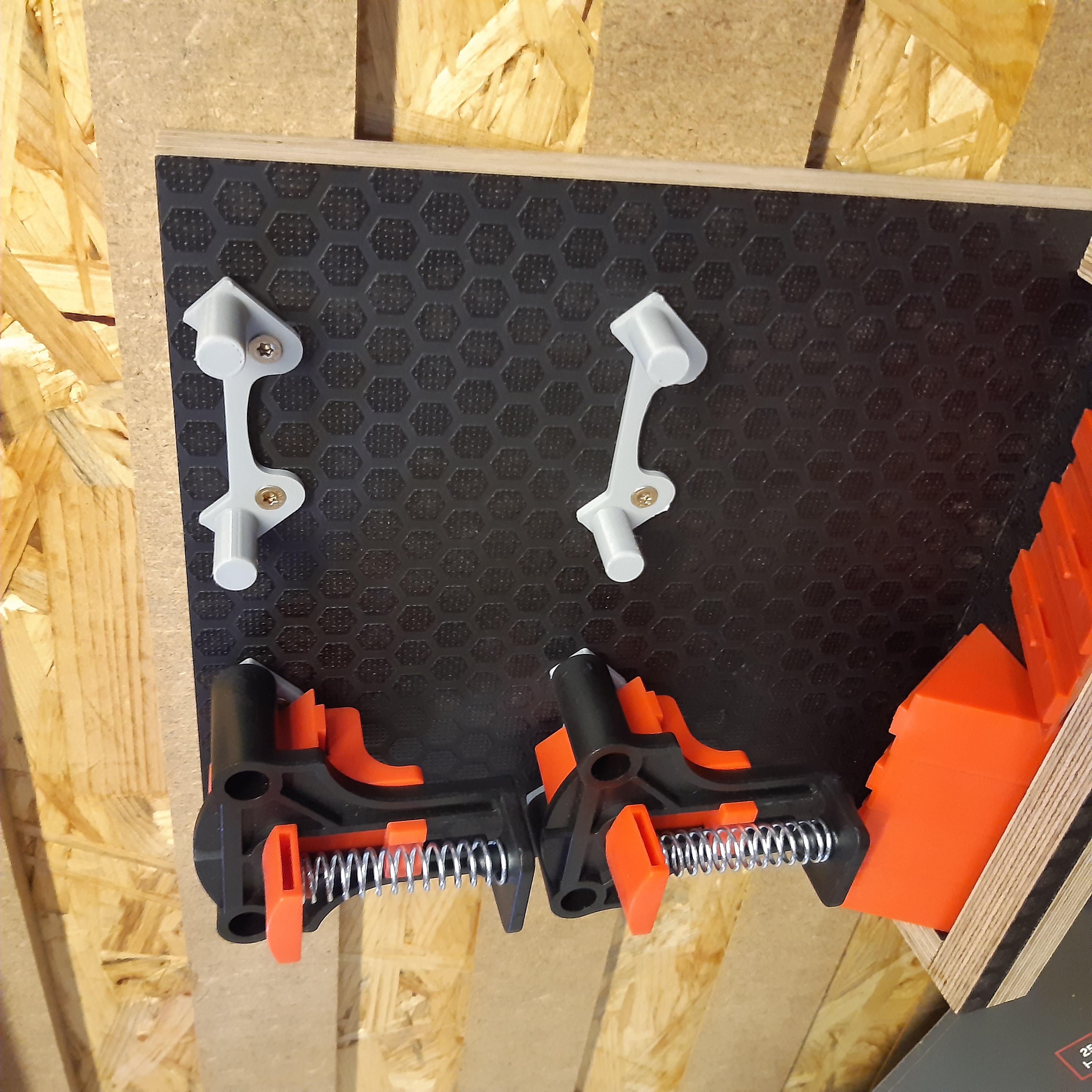Halterung für Eckspanner | Bracket for corner clamps