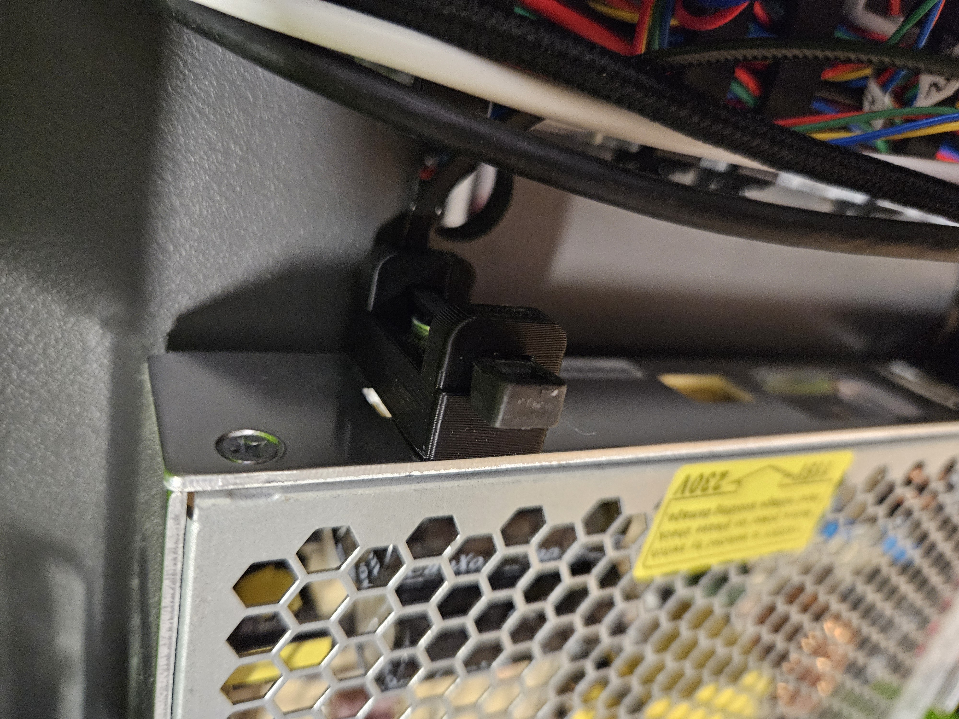 Cable Mount on Side of PowerSuply