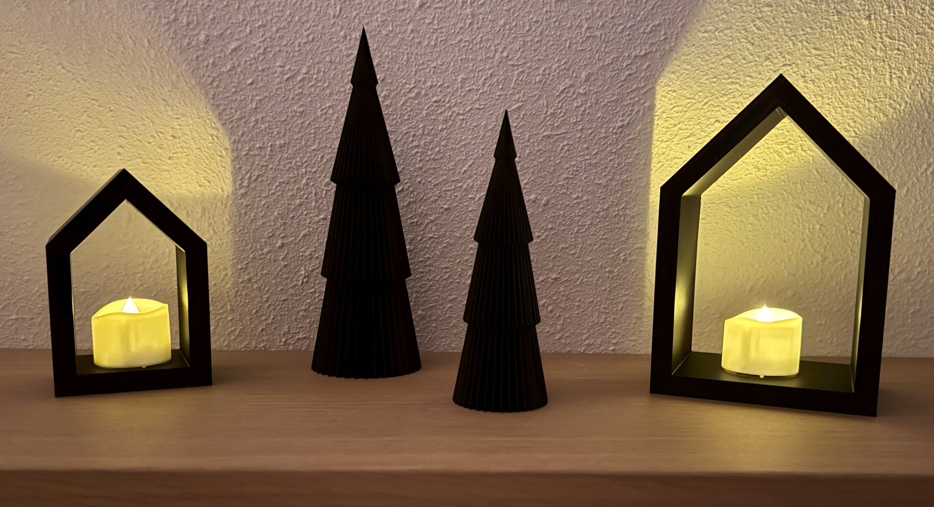 Modern Christmas Decoration - Ribbed Christmas tree and tealight house