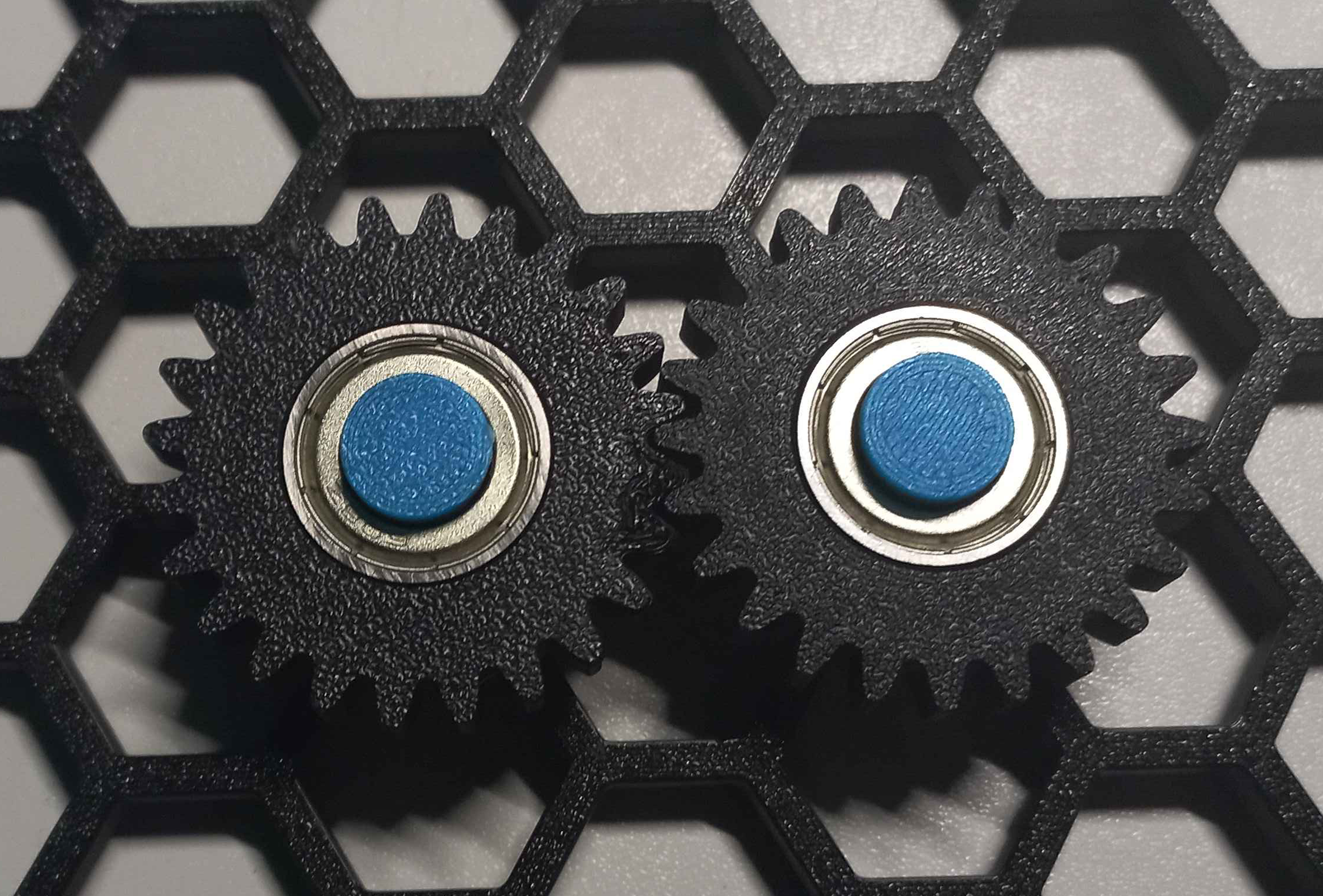 Gear on bearing (fusion360)