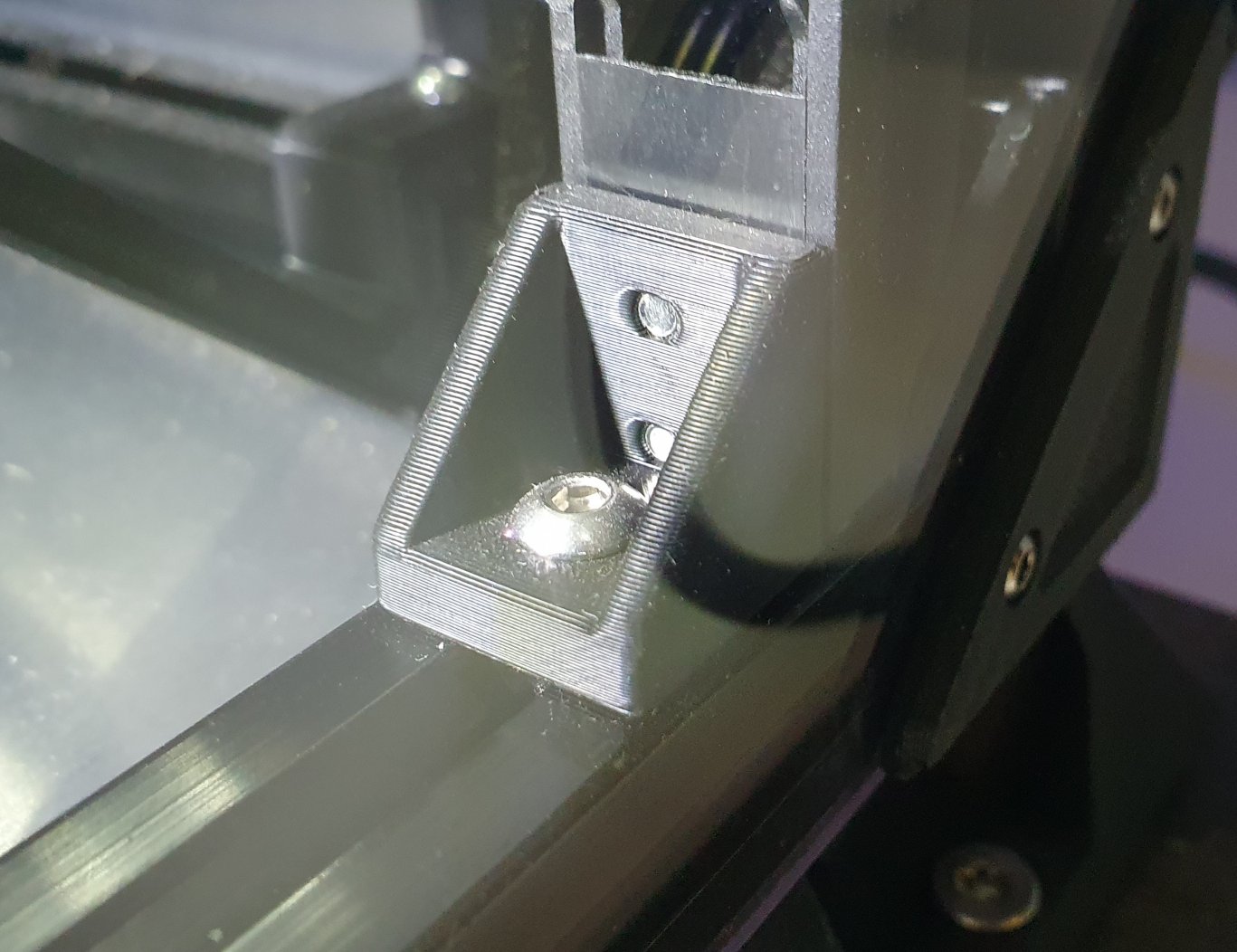 Energy chain holder for profile 2020