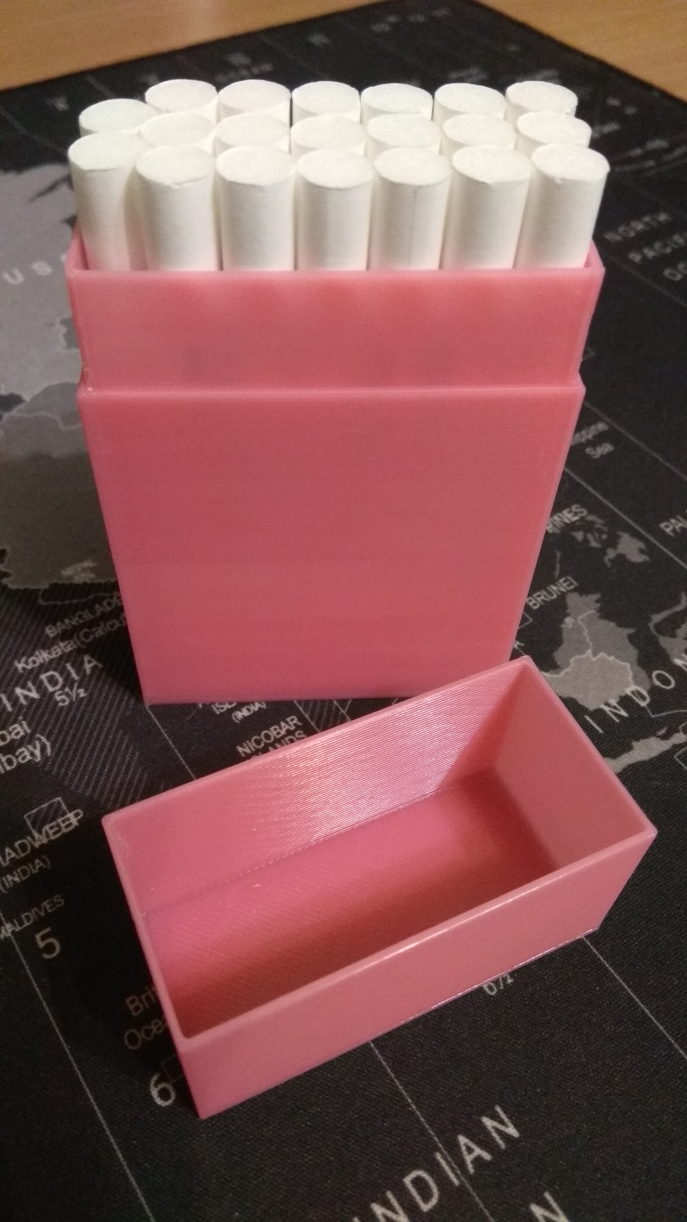Miniatura 2 do modelo 3D Simple Cigarette Box (Holder)