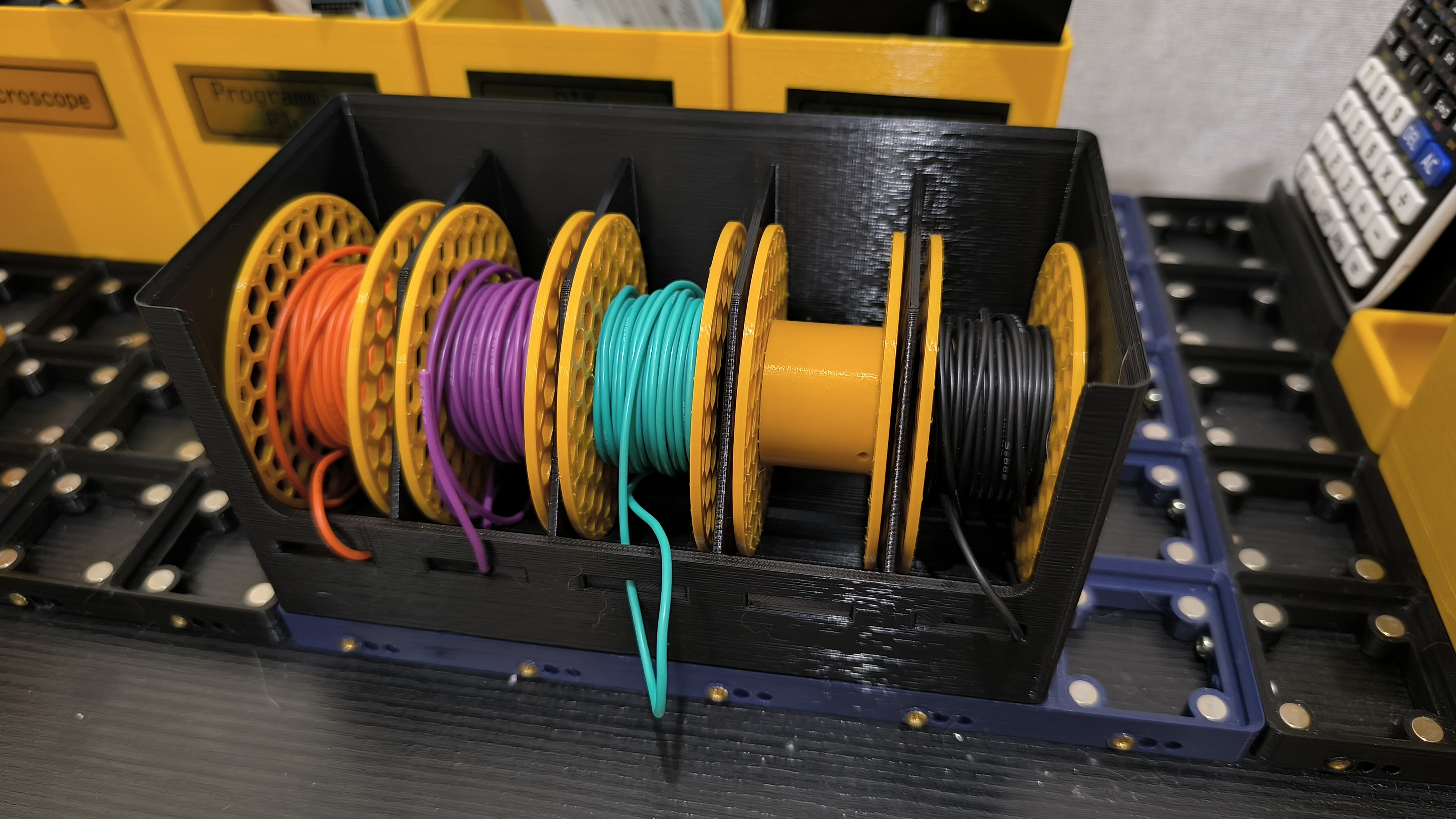 Wire spool