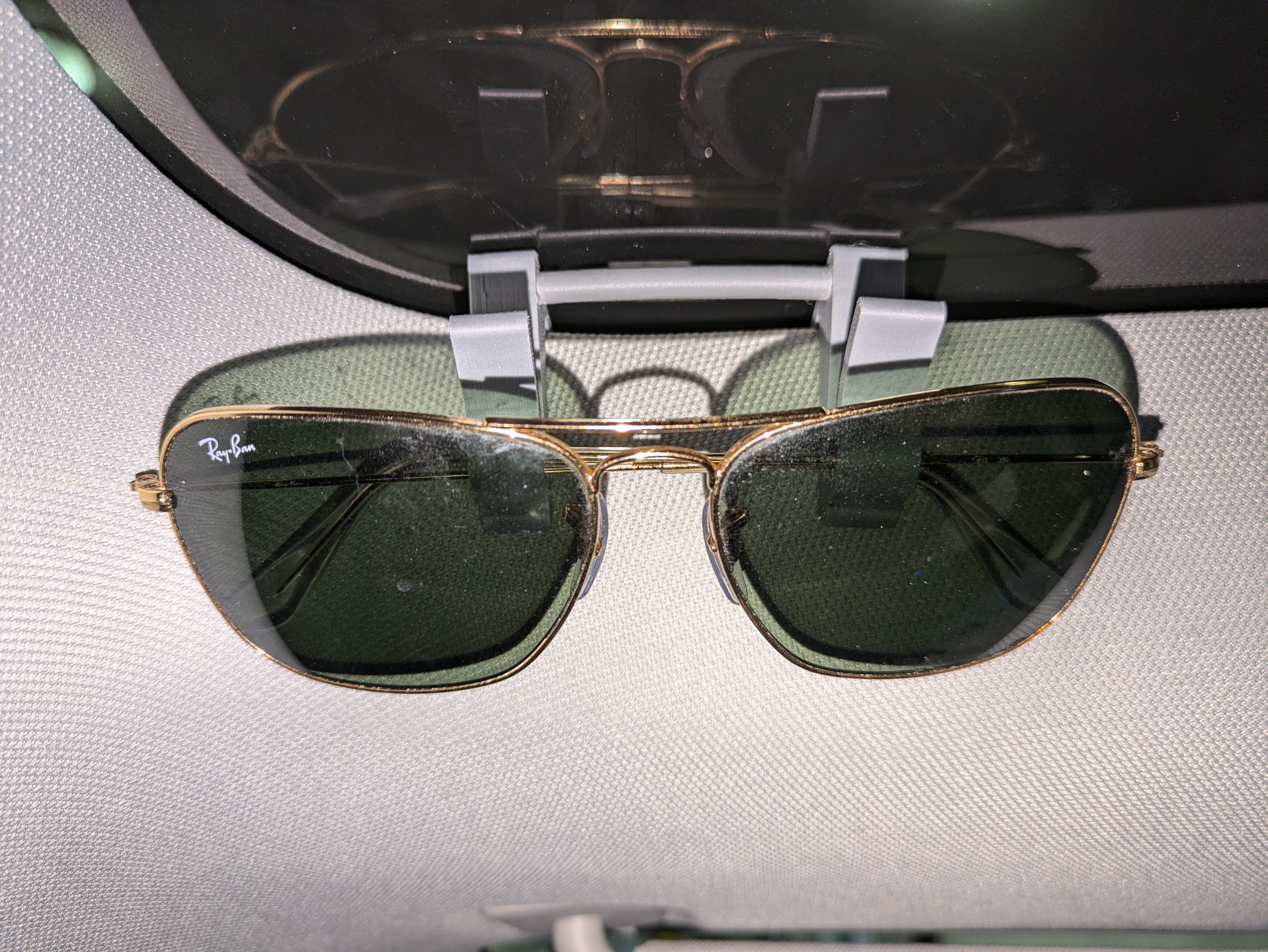 Wire Frame sunglasses holder for Tesla Model Y or 3
