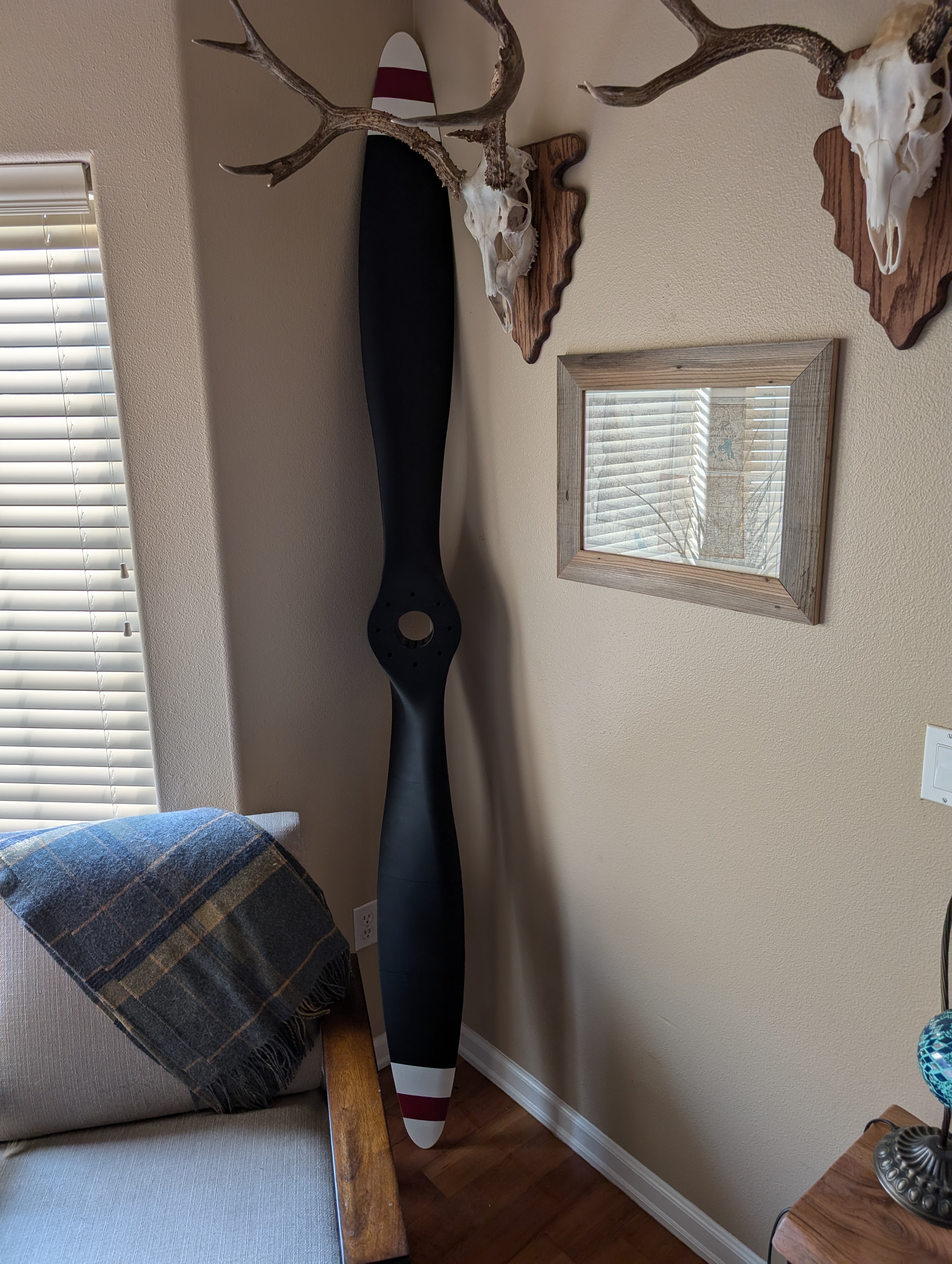 Life-Sized Airplane Propeller — miniatura 2