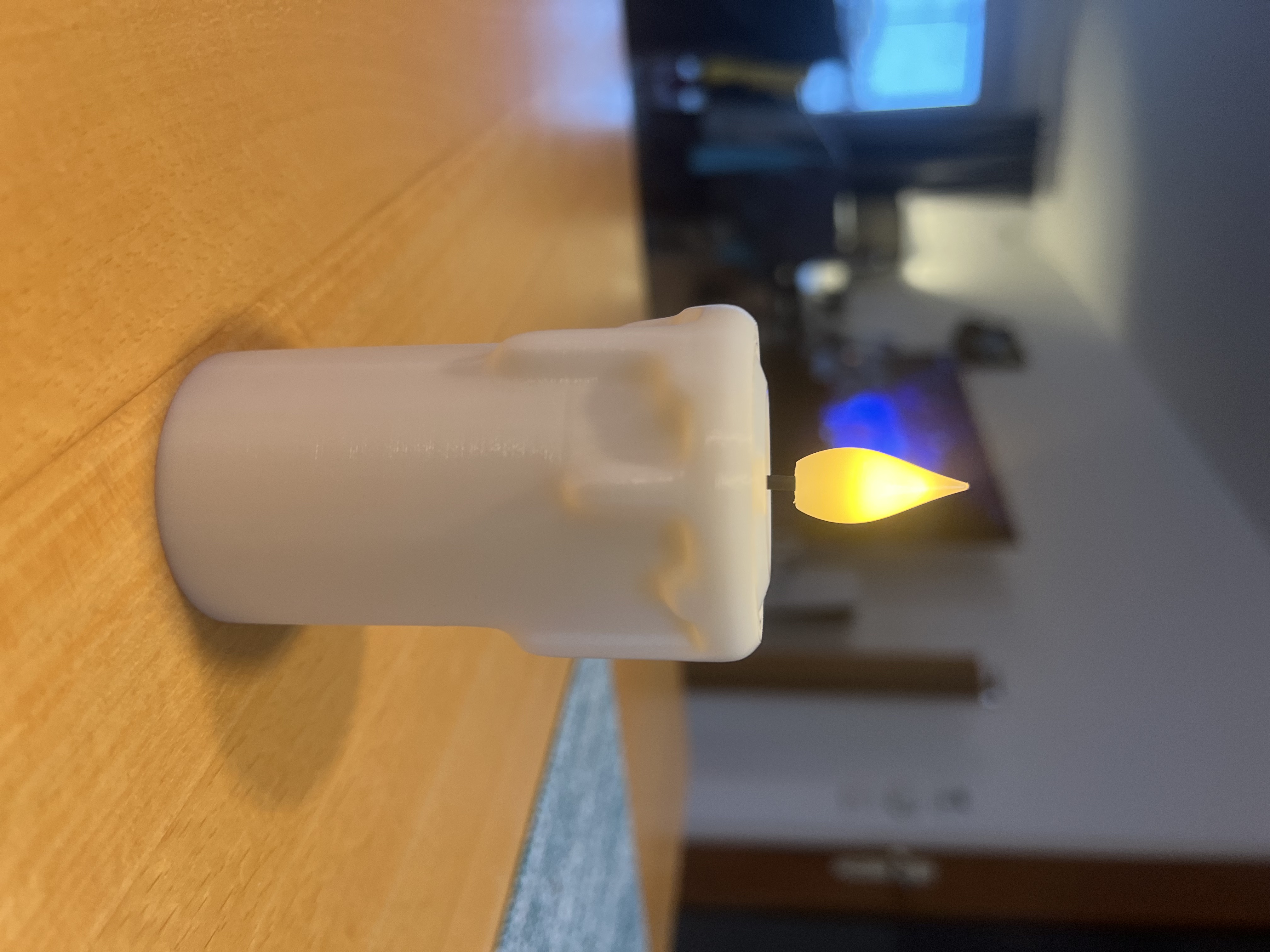 Melting candle tea light holder for rechargeable tea lights 3D model thumbnail
