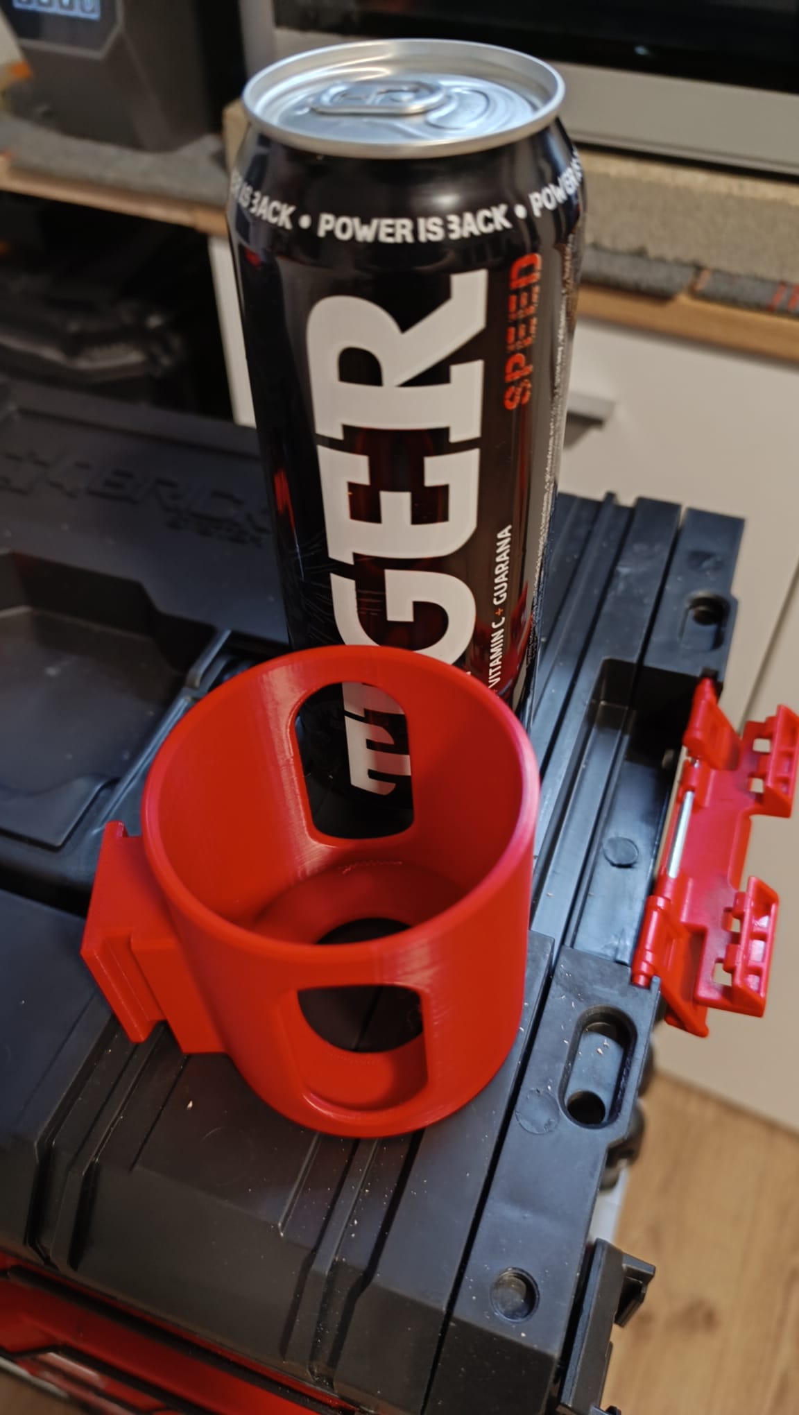 Holder with Qbrick connector for energy drink