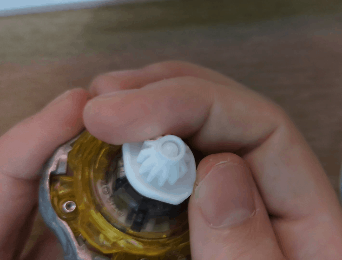 Beyblade X TM (Mode Change) Custom Bit