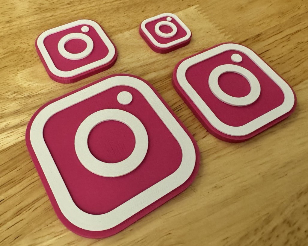 Instagram Logo - Fridge Magnet (Hot-Swap, Multi-Color) | Decoration For Whiteboard, Refrigerator, Locker, Cabinet | Home & Kitchen Essential, Classroom Office Supplies |