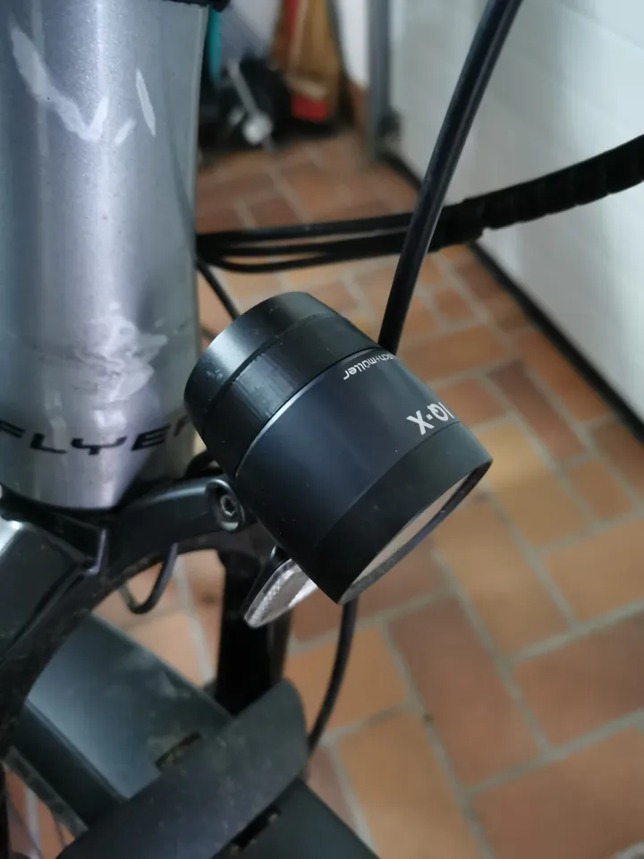 Busch+Müller IQ X Fahrradlicht Halterung by Dani Dück | Download