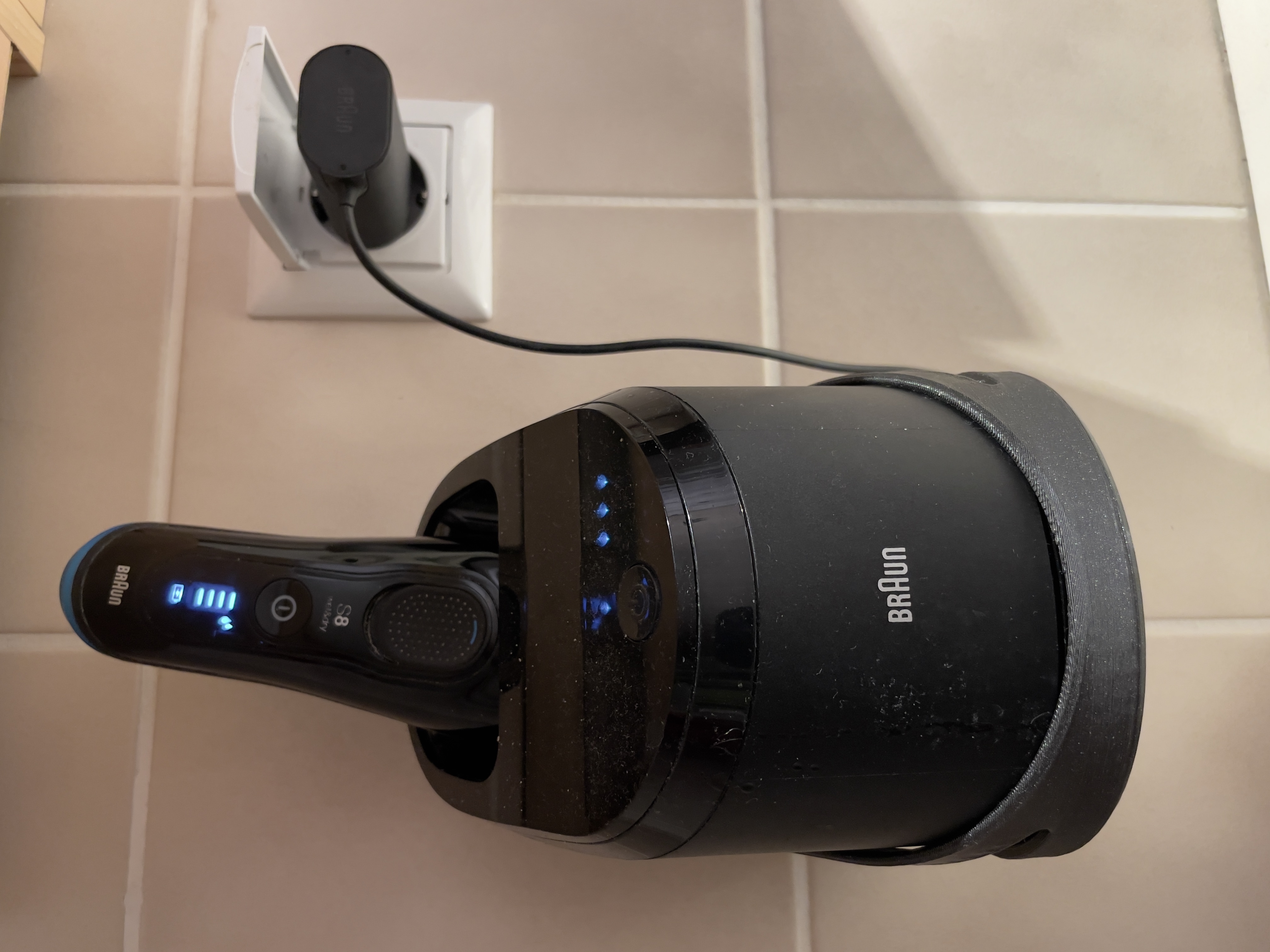 Bracket for Braun Shaver Cleaning Station