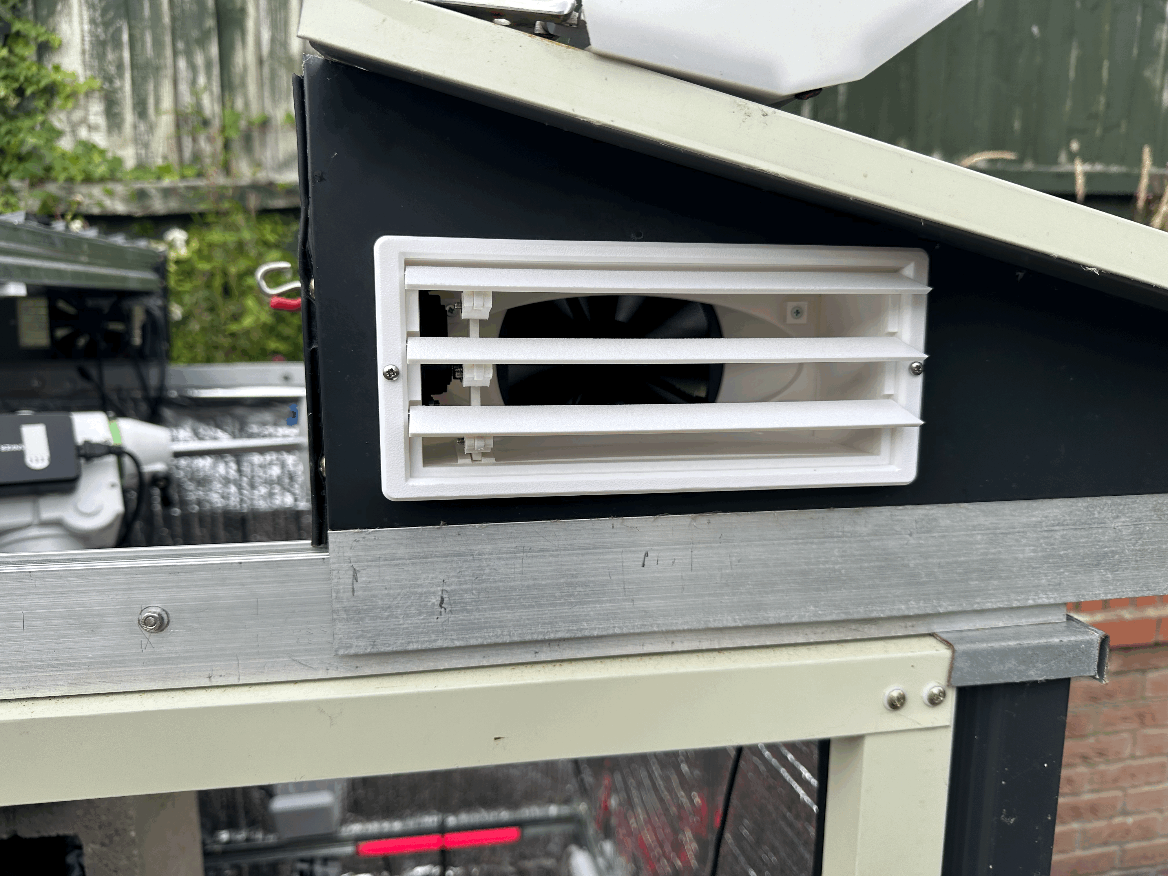Servo Controlled Ventilation system for Metal Shed