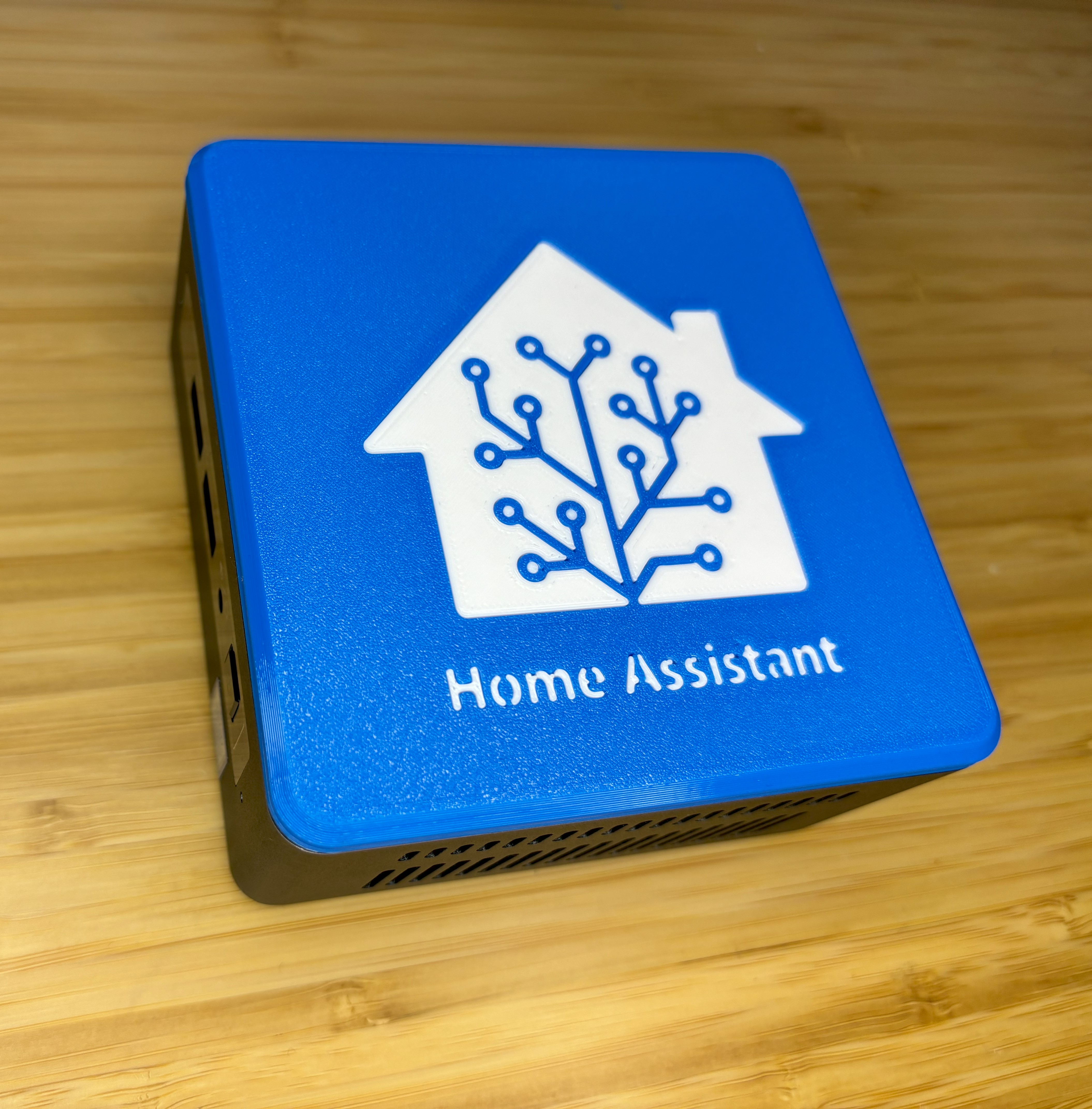 Home Assistant NUC top