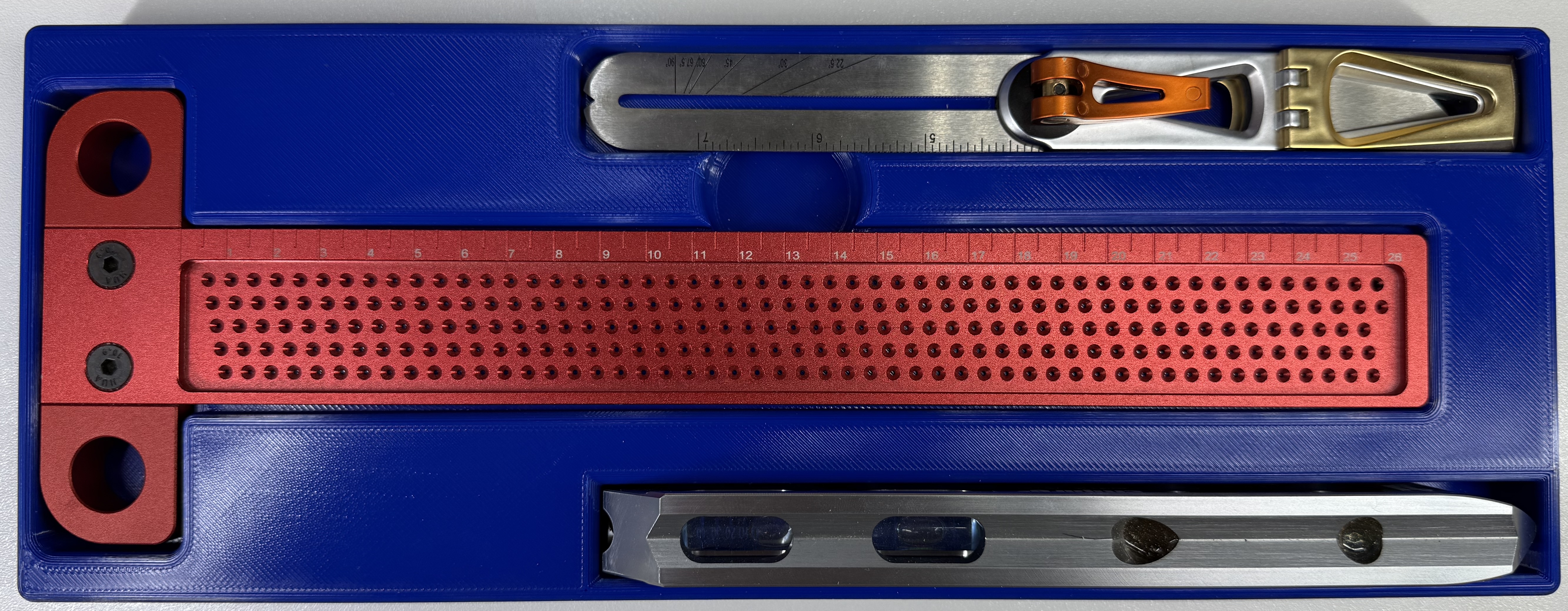 Gridfinity storage tray for T260 ruler, level and multifunction bevel gauge