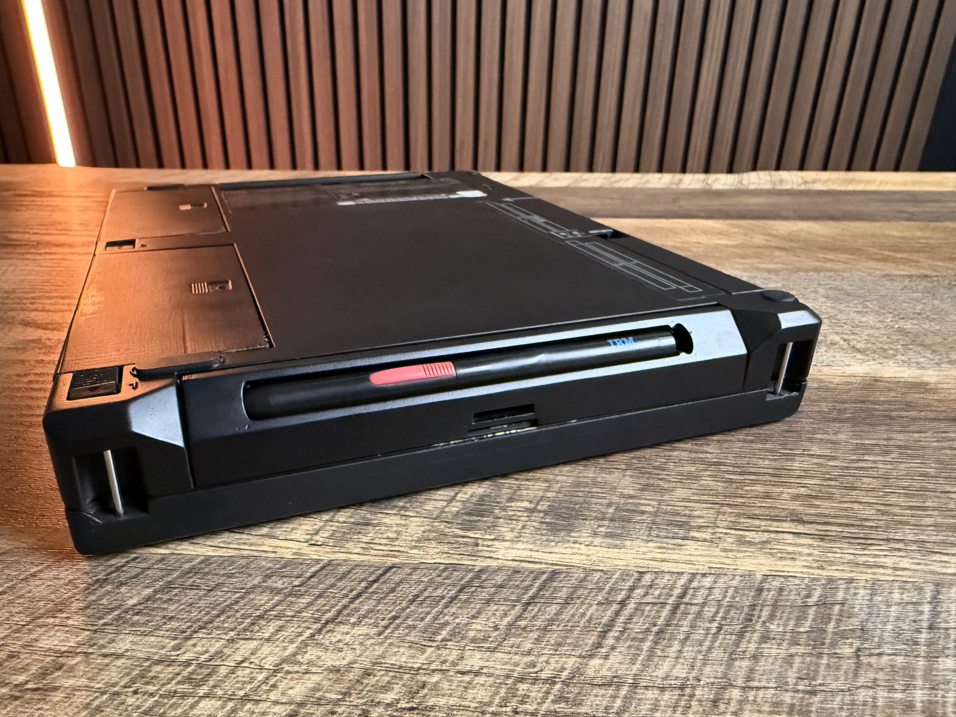 IBM ThinkPad 730T Tablet - Pen Holder / Cover