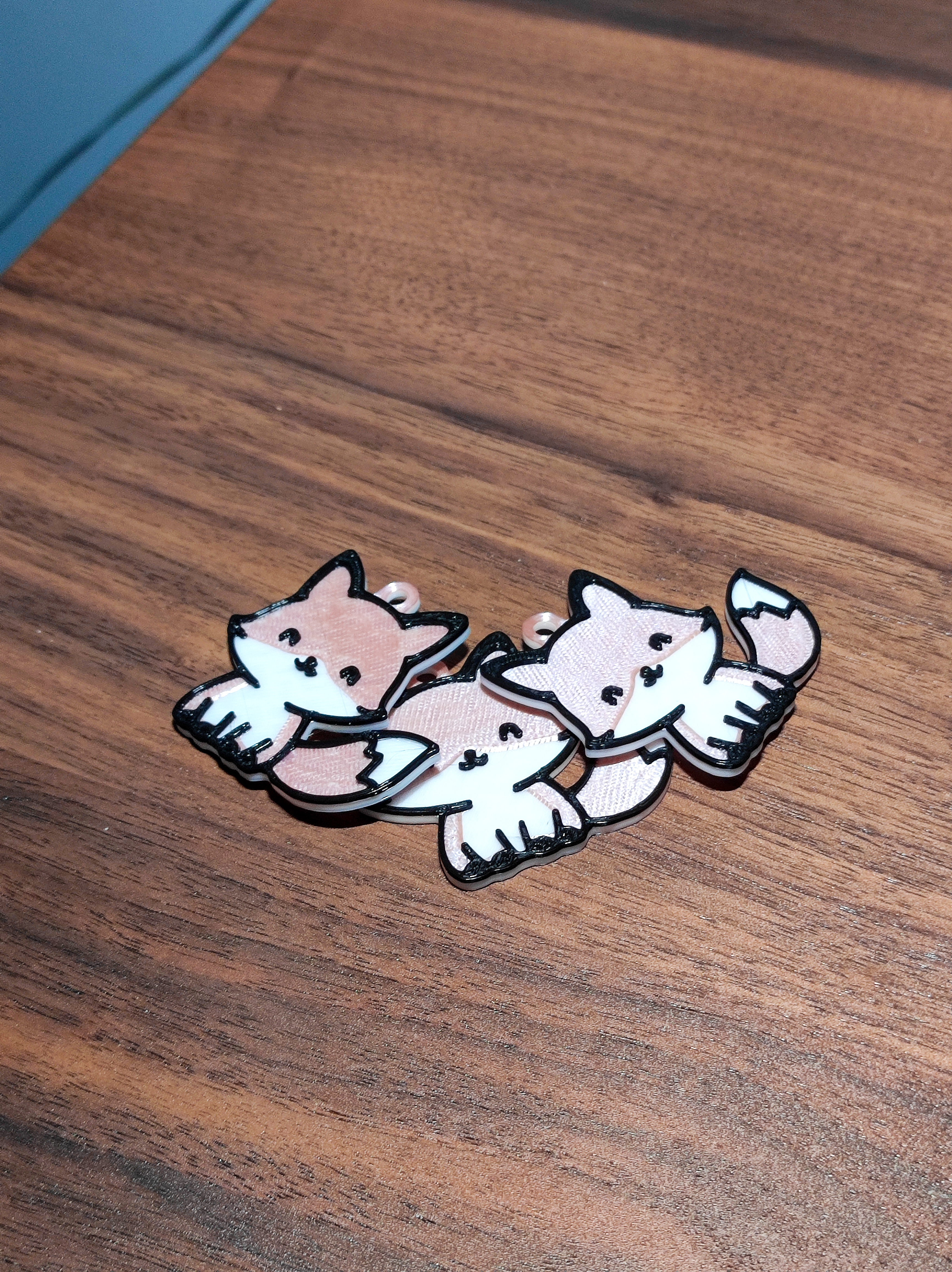 Multicolor cute fox keychain but for single extruder printers