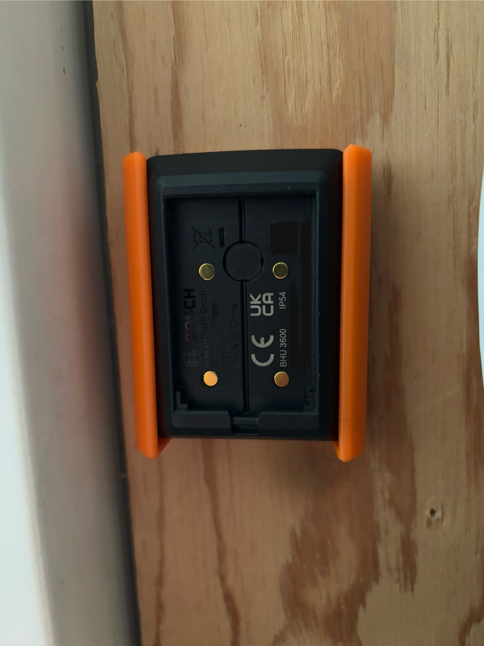 Bosch Kiox 300 Protective Wall Mount