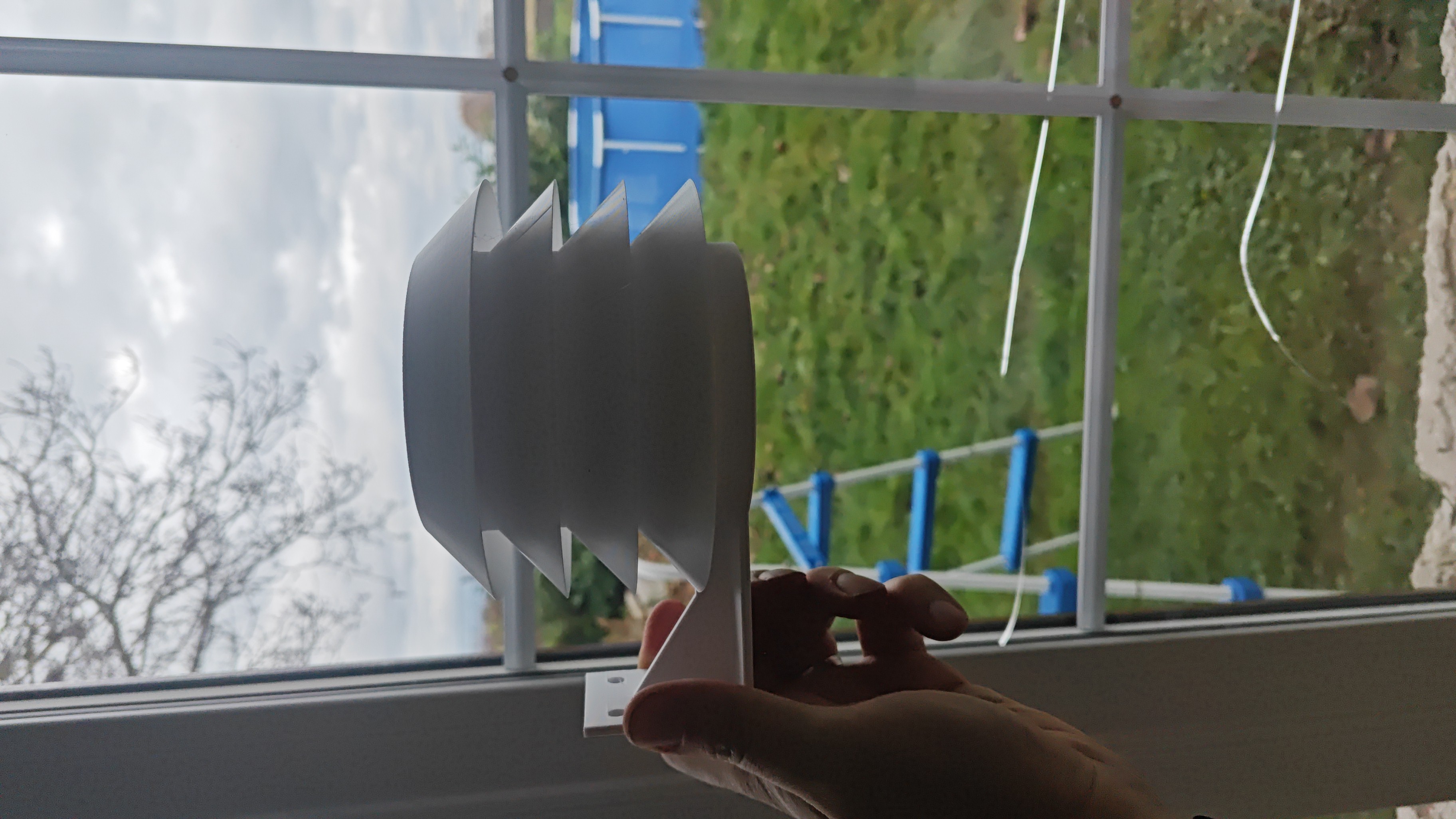 Stevenson Screen - Solar shield