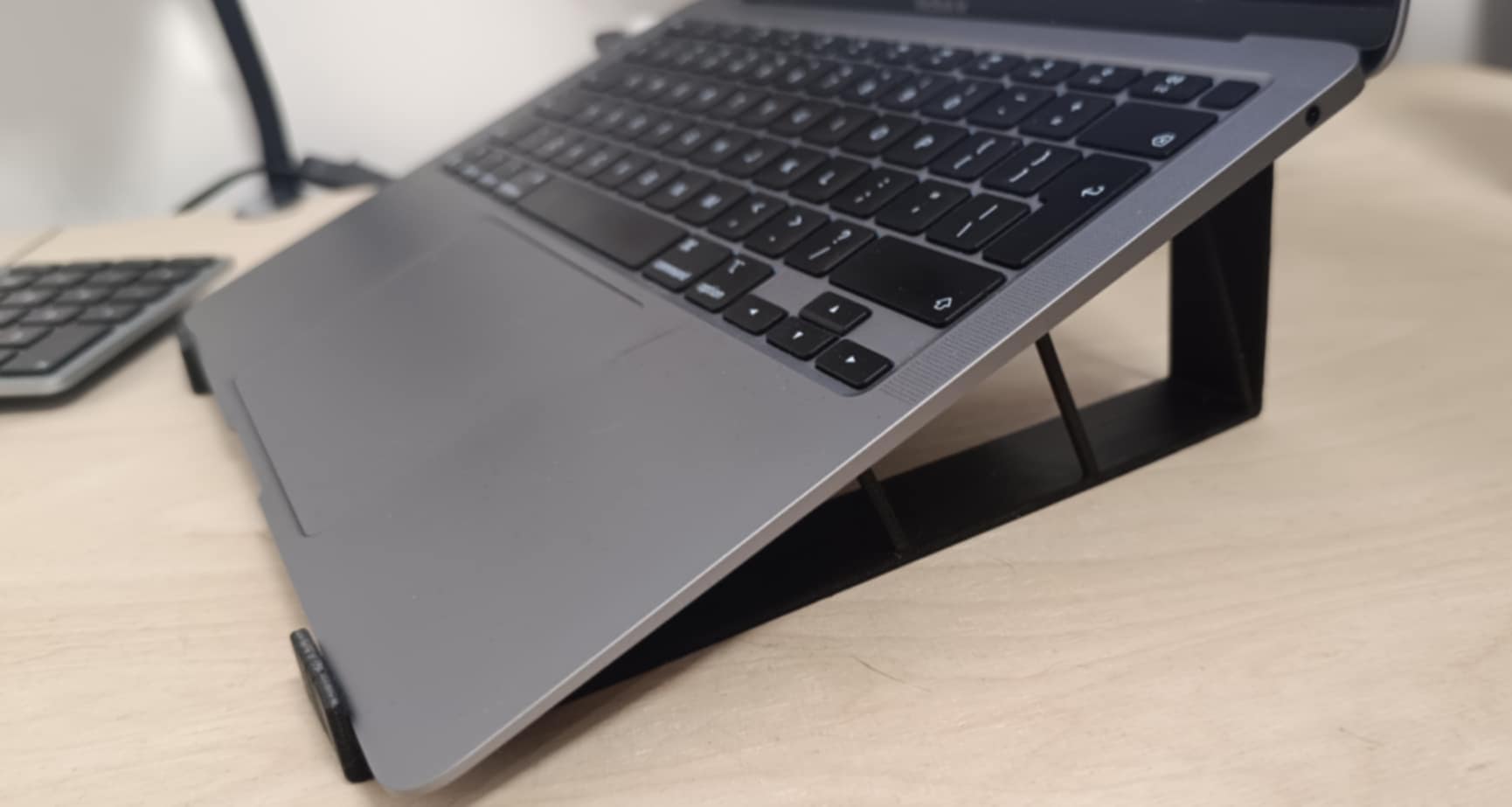 13 inch laptop stand (no support print) - tested with mac Air