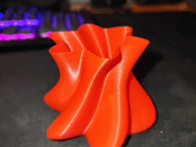 Design Vase sculpted