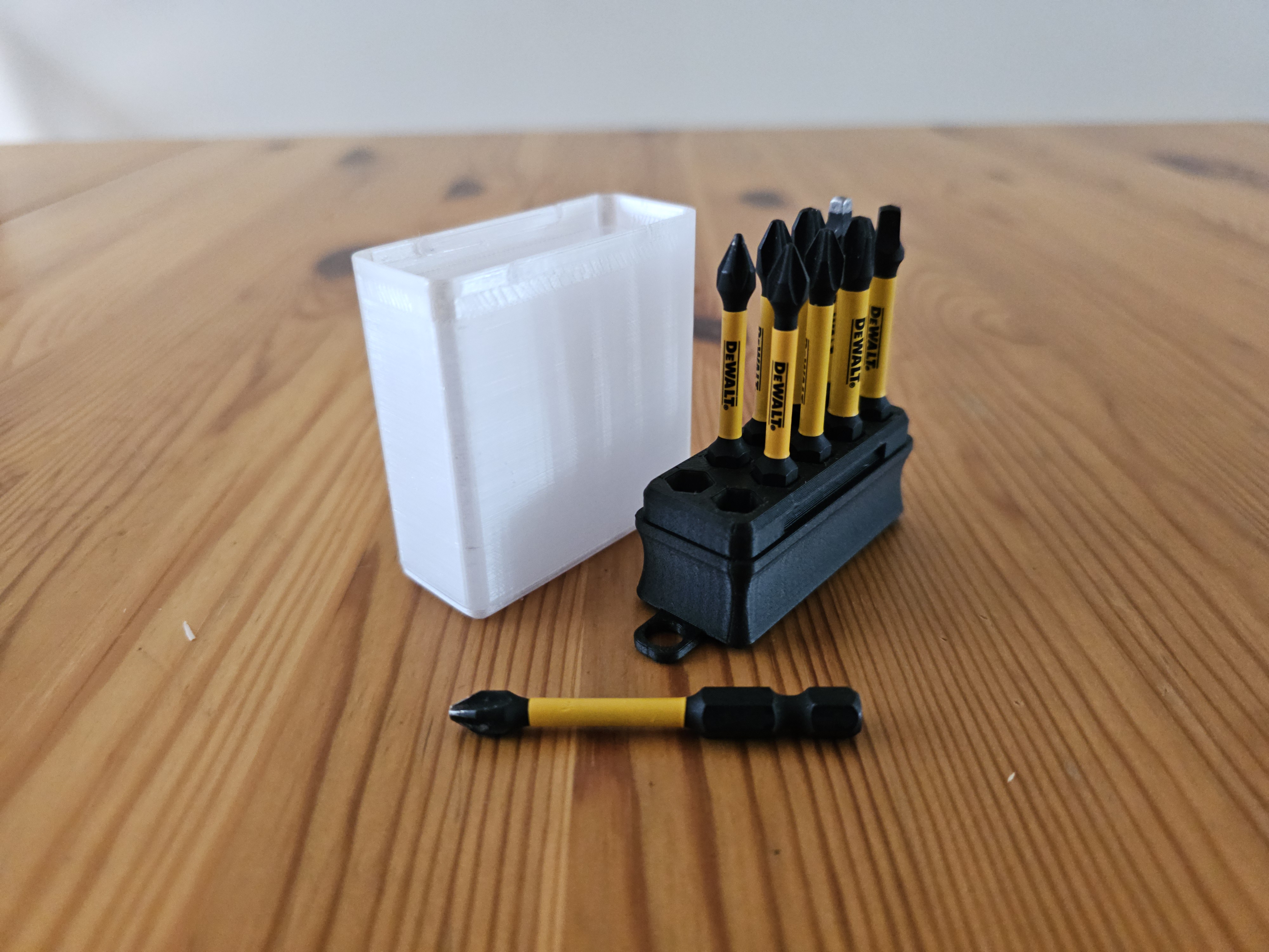 60mm (2.5") screwdriver bit holder box v2