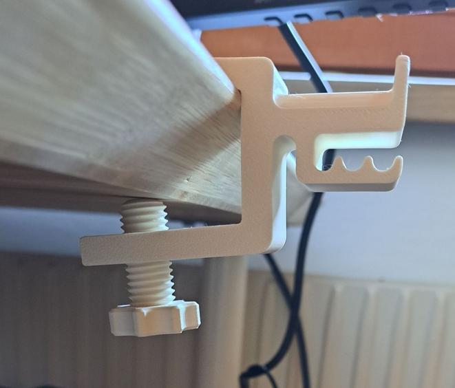 Headphone holder for desk with chamfer edge