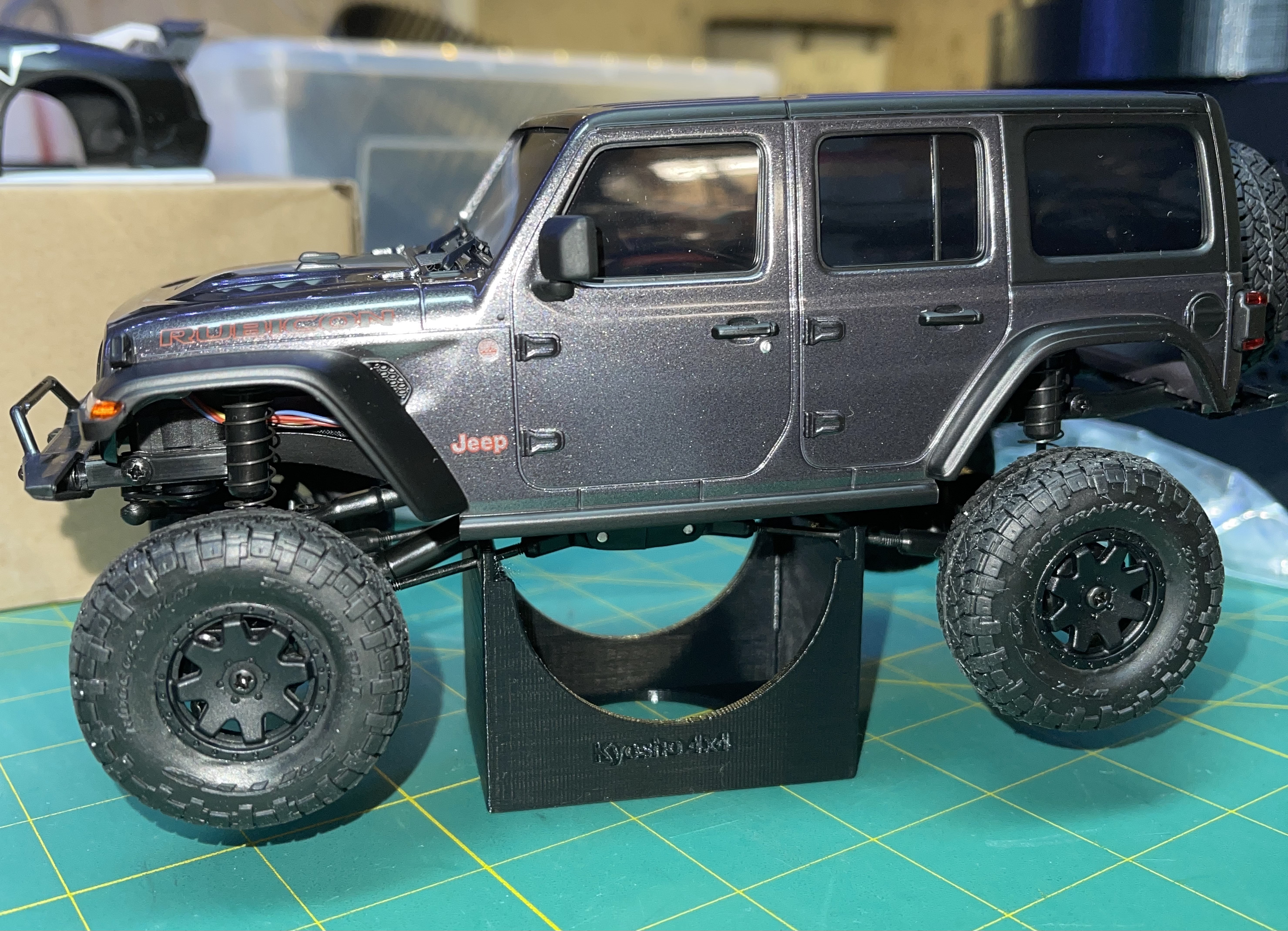 Stand for Kyosho Mini-Z 4x4