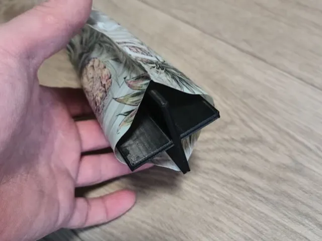 Rozpěrka pro znovuplnitelné kapsičky pro děti (twistshake, petite&mars...) na sušení a mytí v myčce