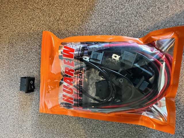 Miniatura 7 do modelo 3D Under worktop toggle switch box