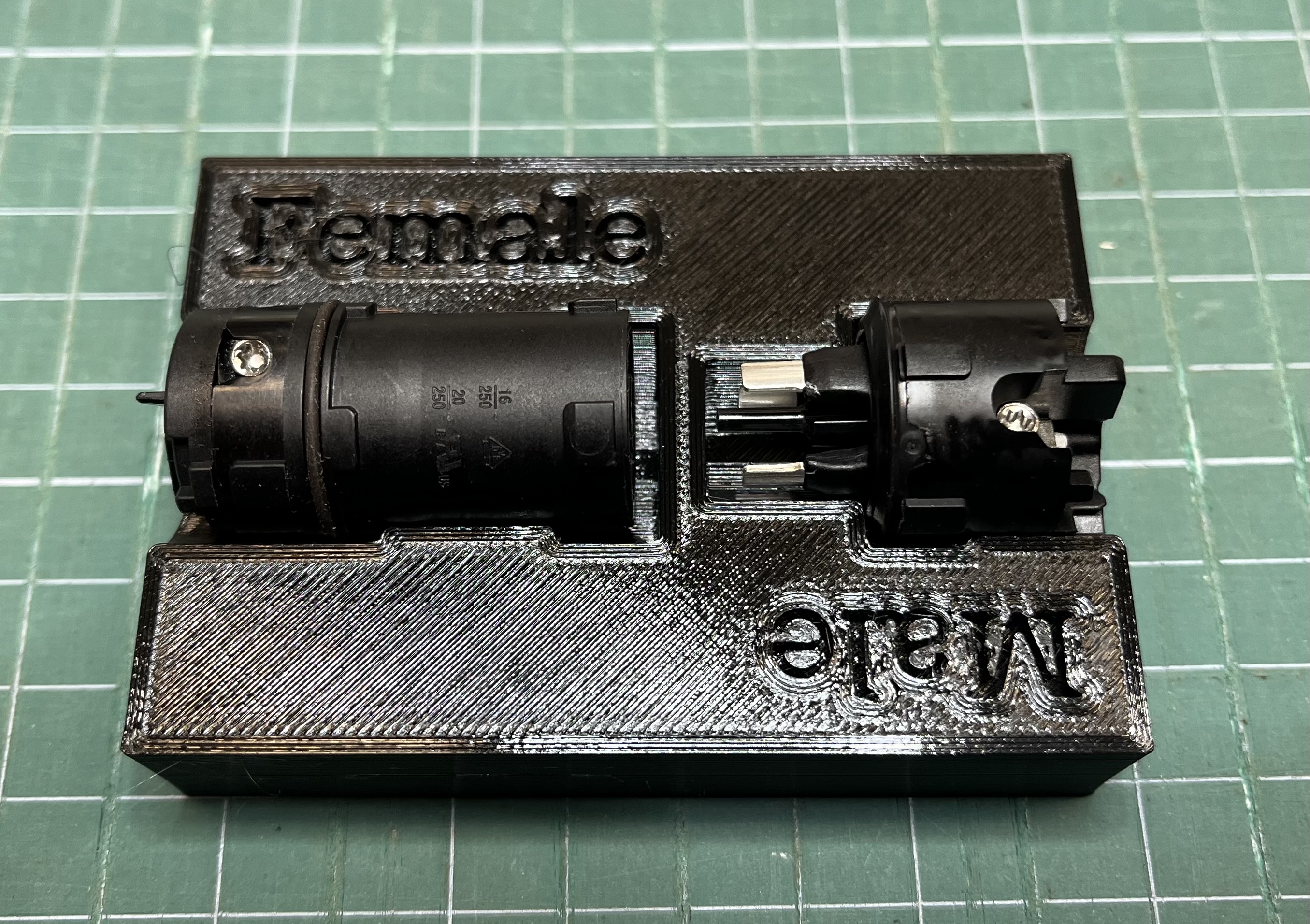 Neutrik PowerCon/True1 & Speakon assembly holder