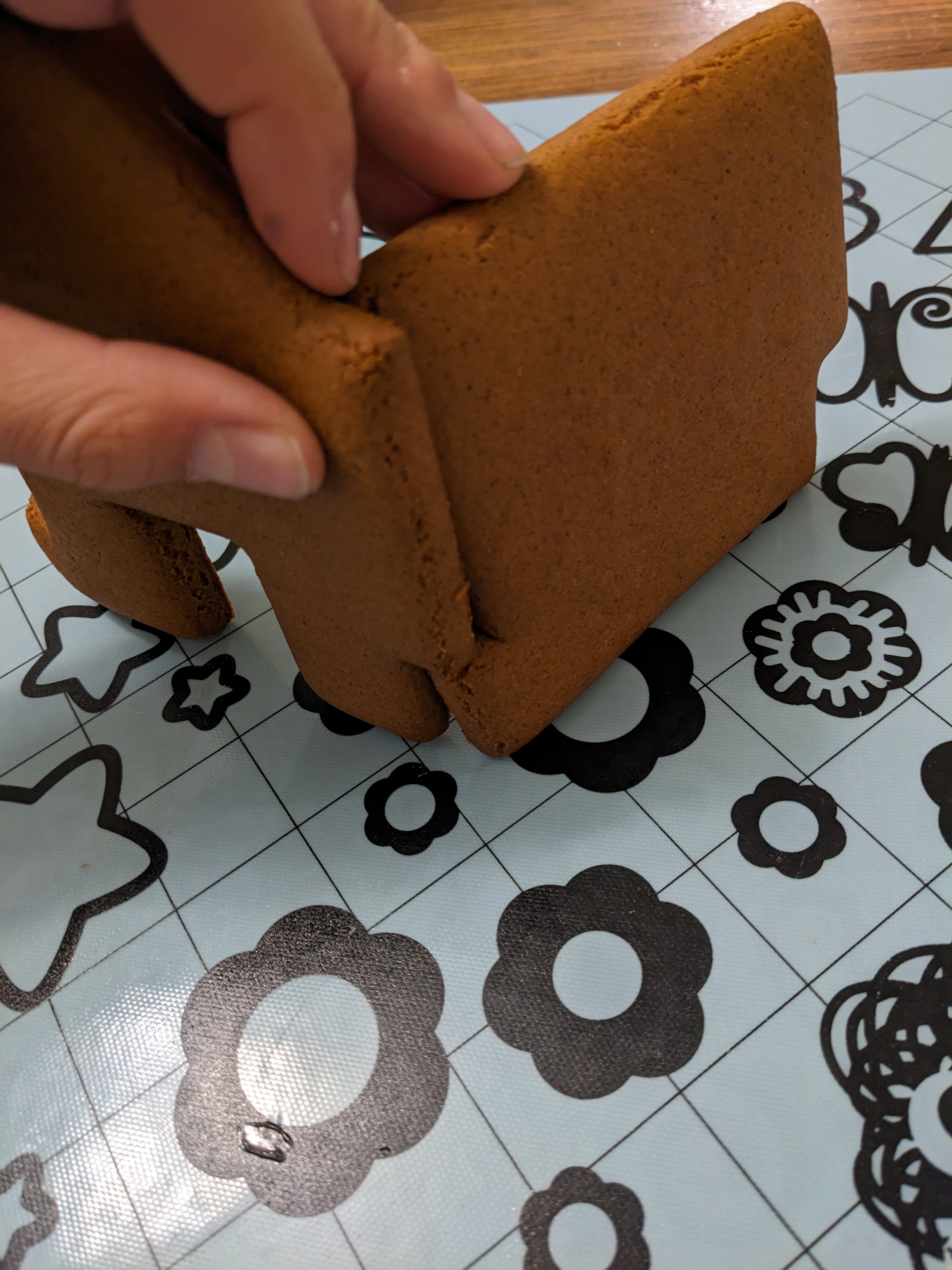 Interlocking Ginger Bread House Cookie Cutter — miniatura 3