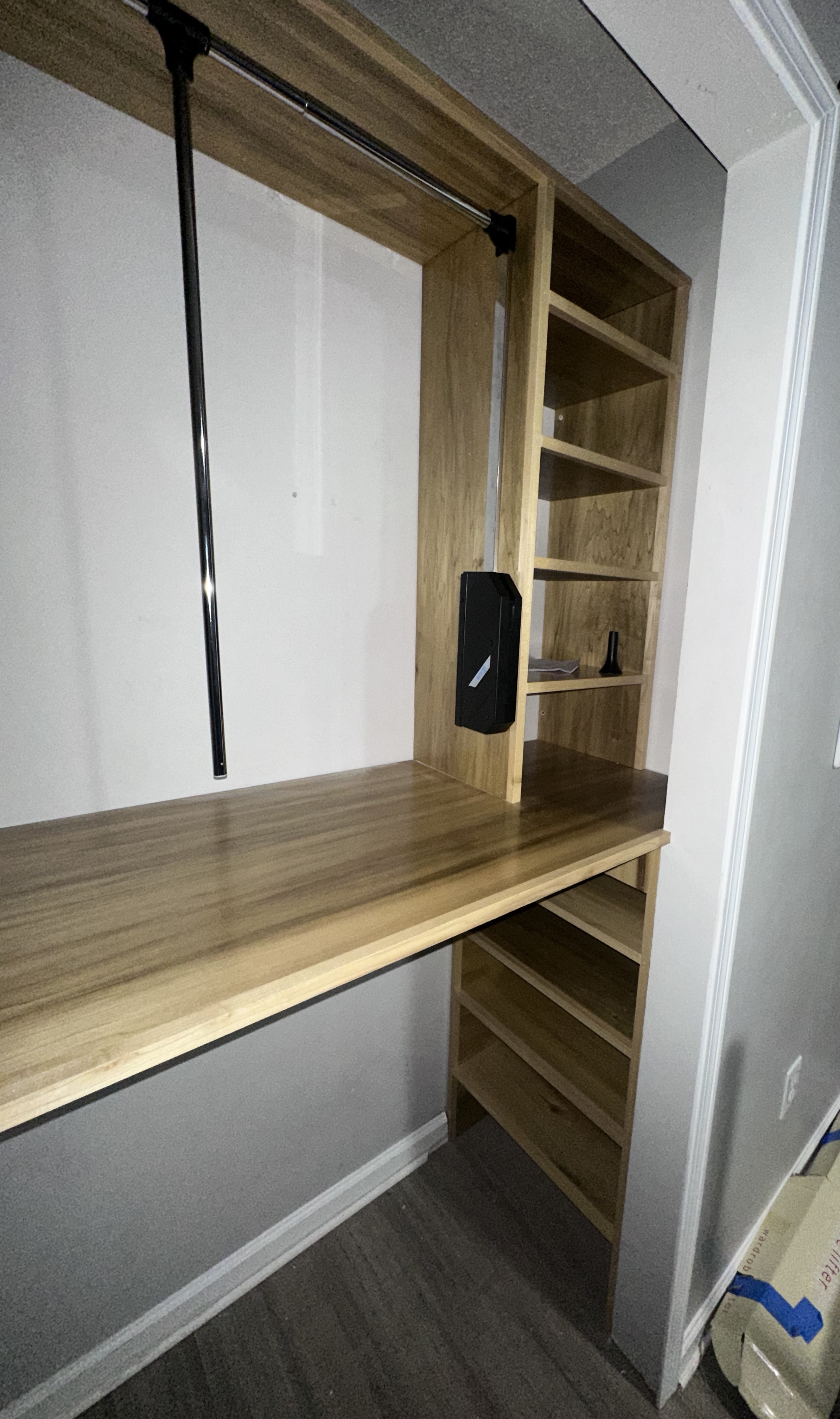 Built In Closet — miniatura 2