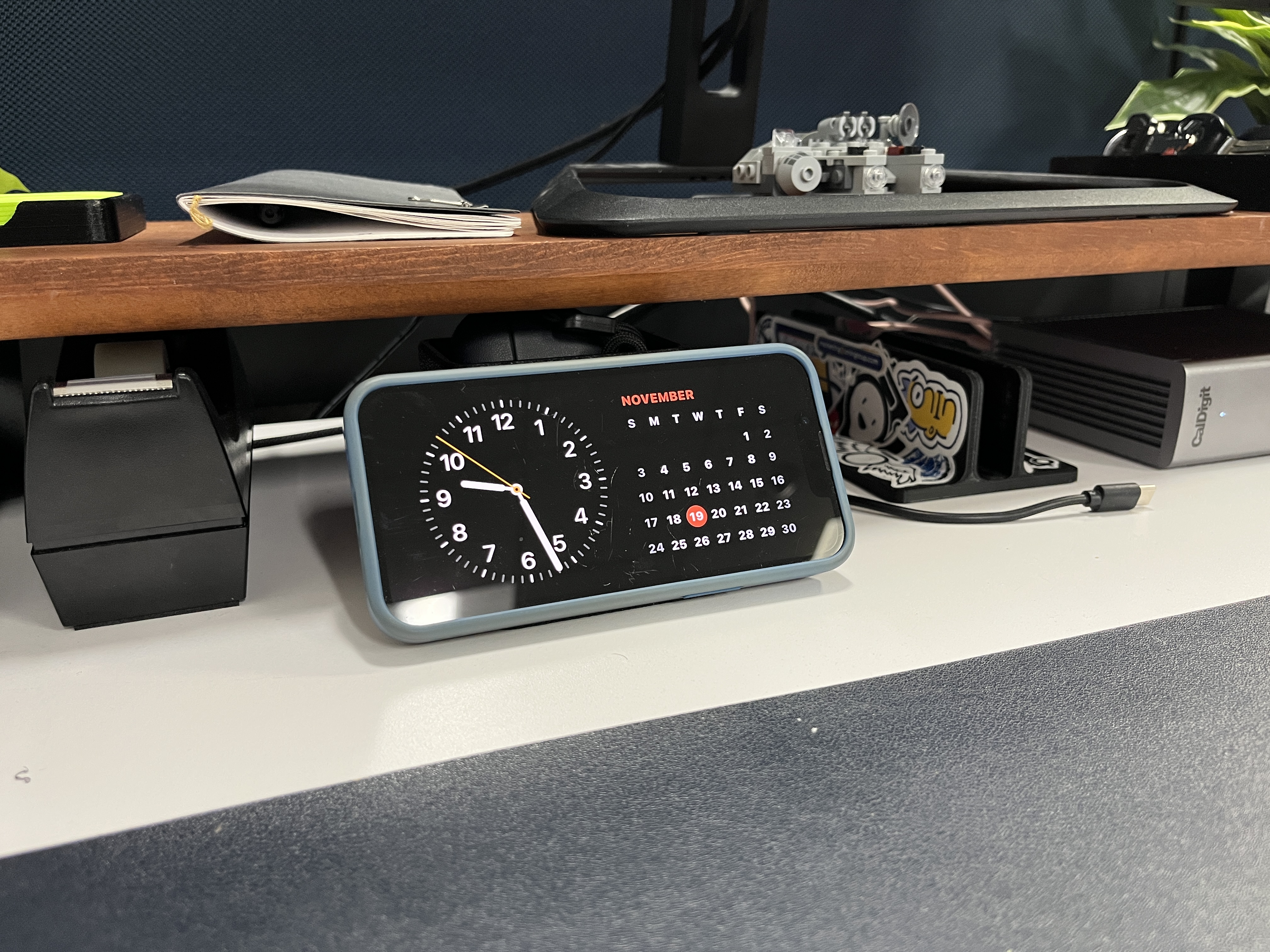 Desk Magsafe Standby Dock