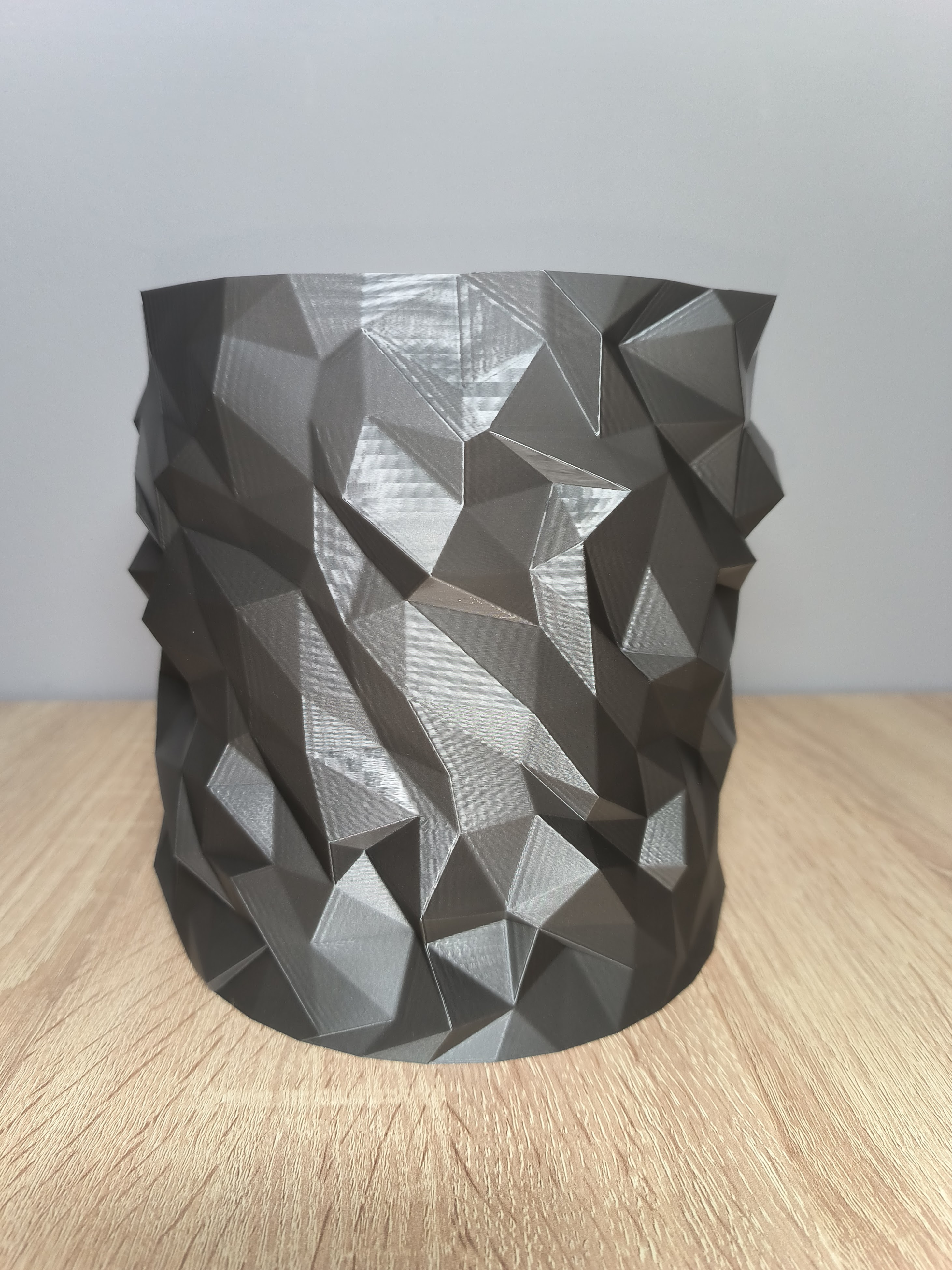 Crumpled Plant Pot By Jands Design Download Free Stl Model