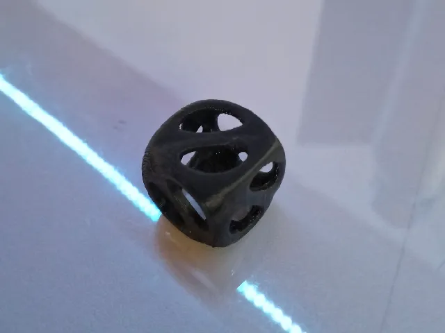 organic voronoi cube - test print