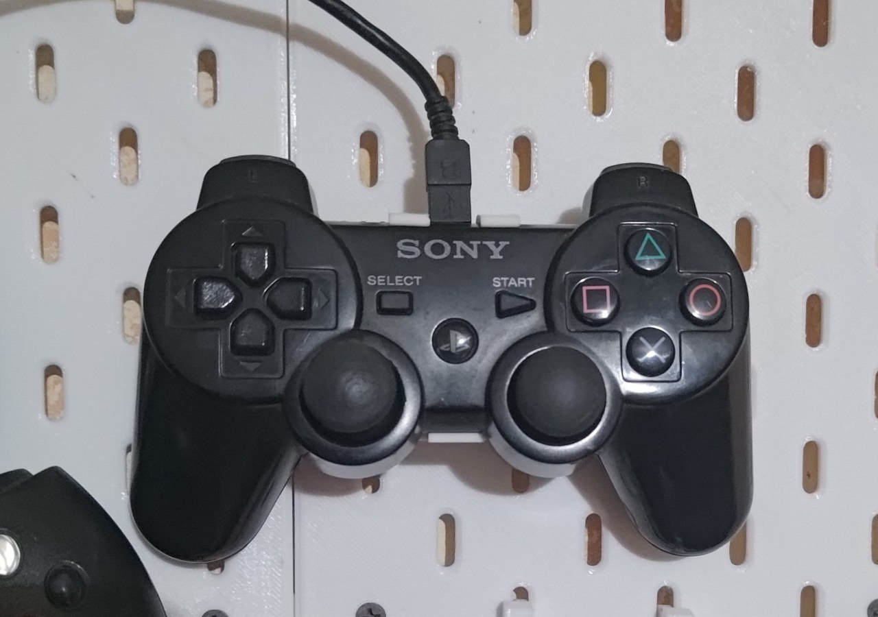 PS1/PS2/PS3 Controller Mount for Ikea Skadis REMIX